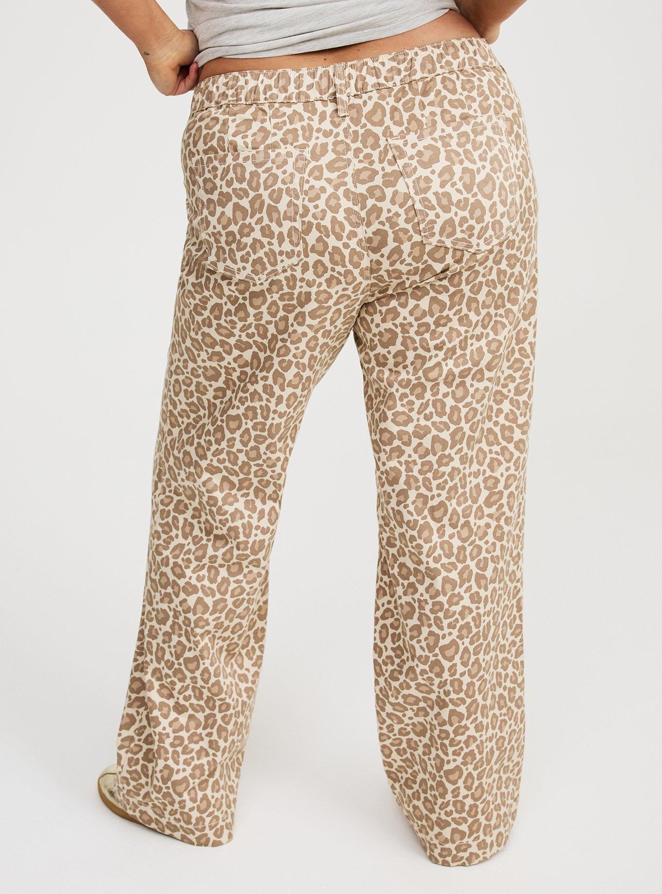 Weekend Mid-Rise Wide Leg Pant