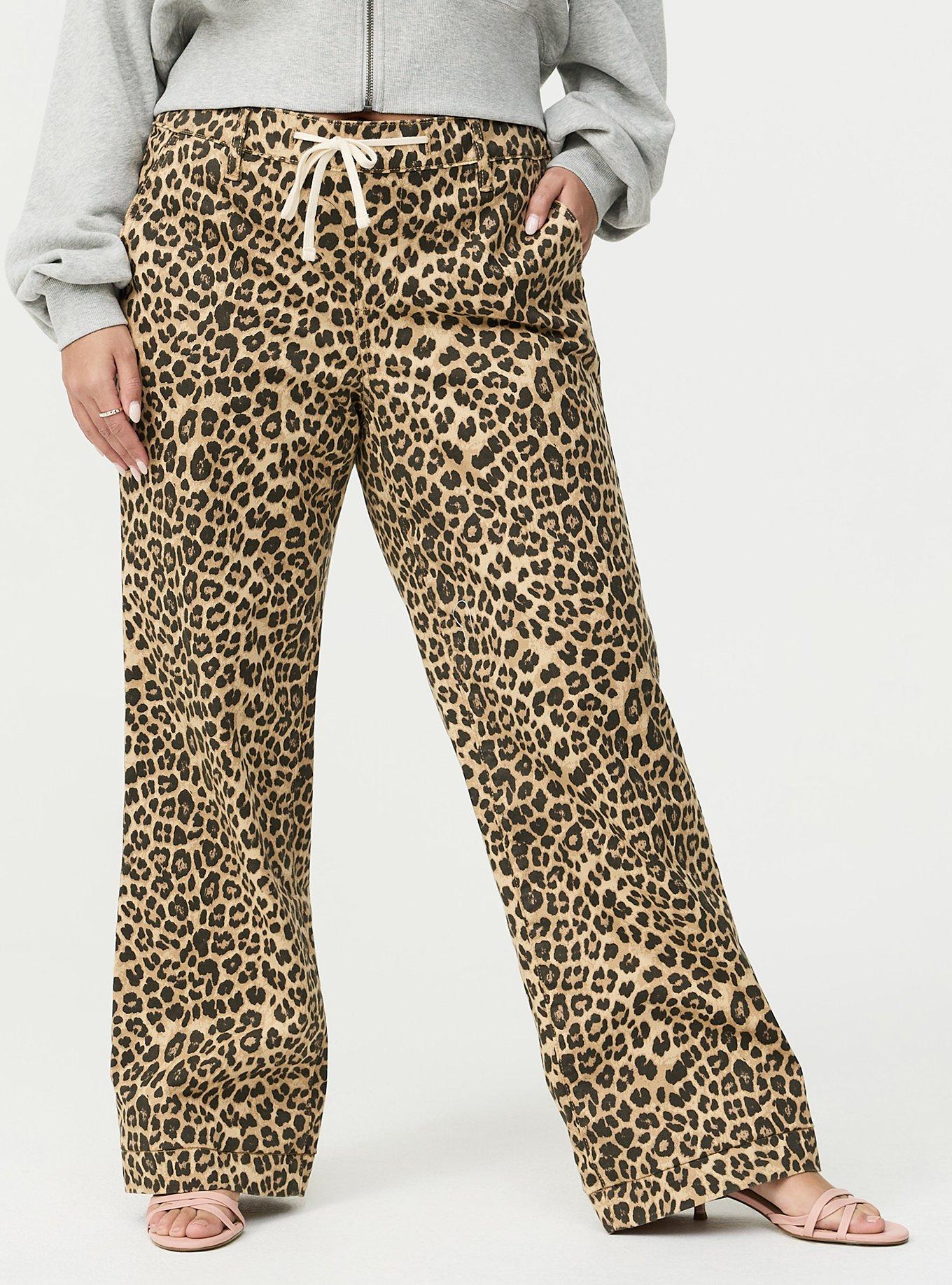 Weekend Mid-Rise Wide Leg Pant