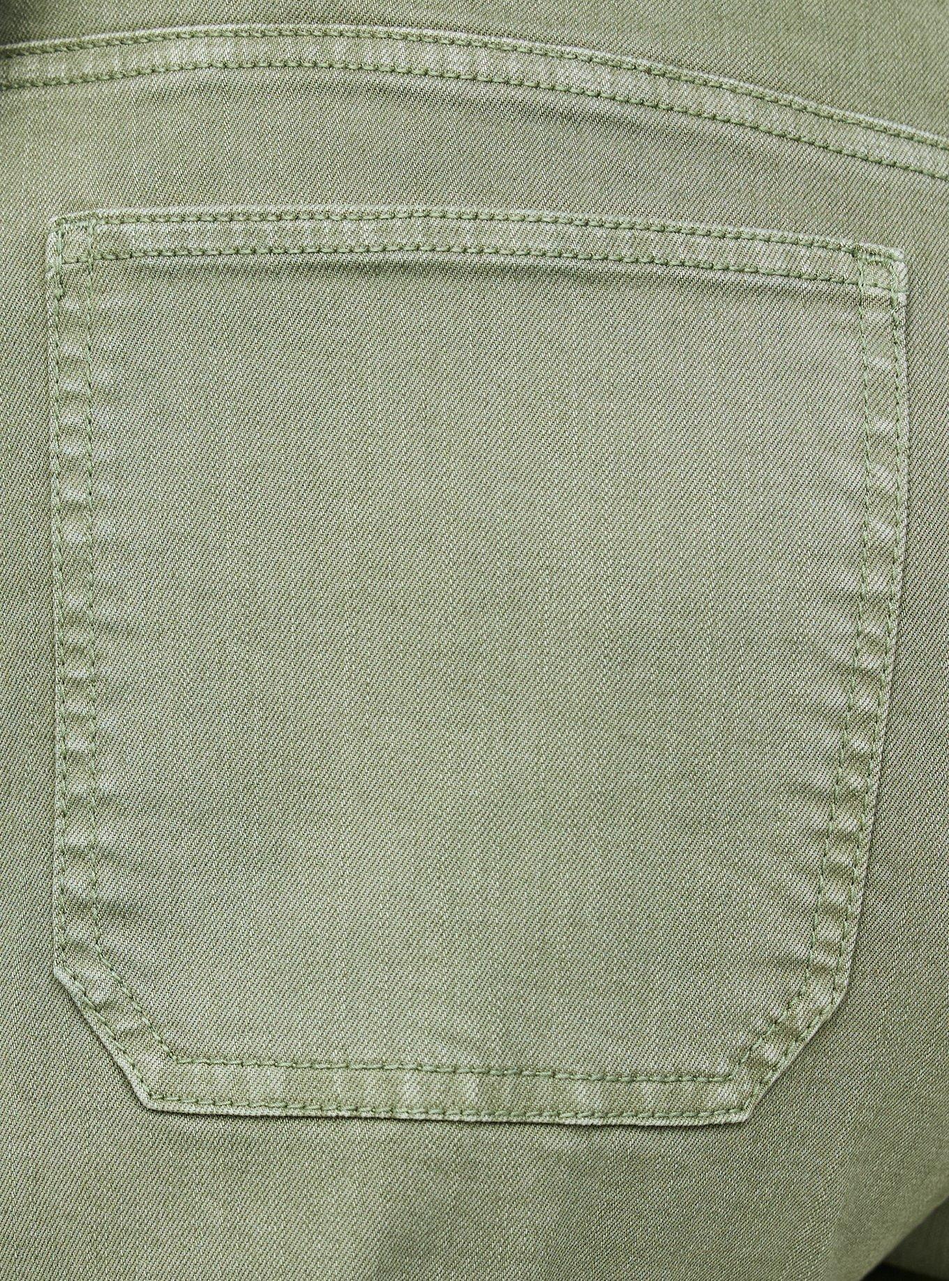 7'' High-Rise Loose Short, HEDGE GREEN, alternate