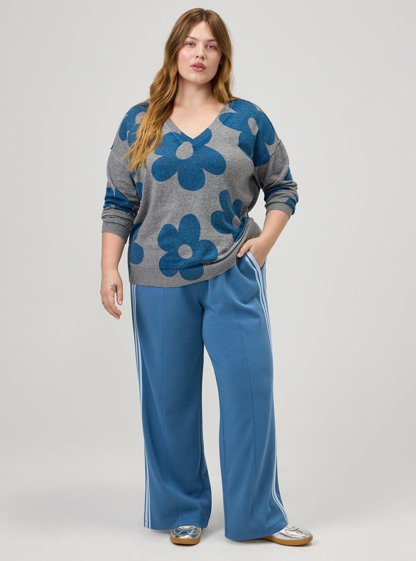 V-Neck Pullover Sweater, NAIVE FLORAL BLUE, alternate