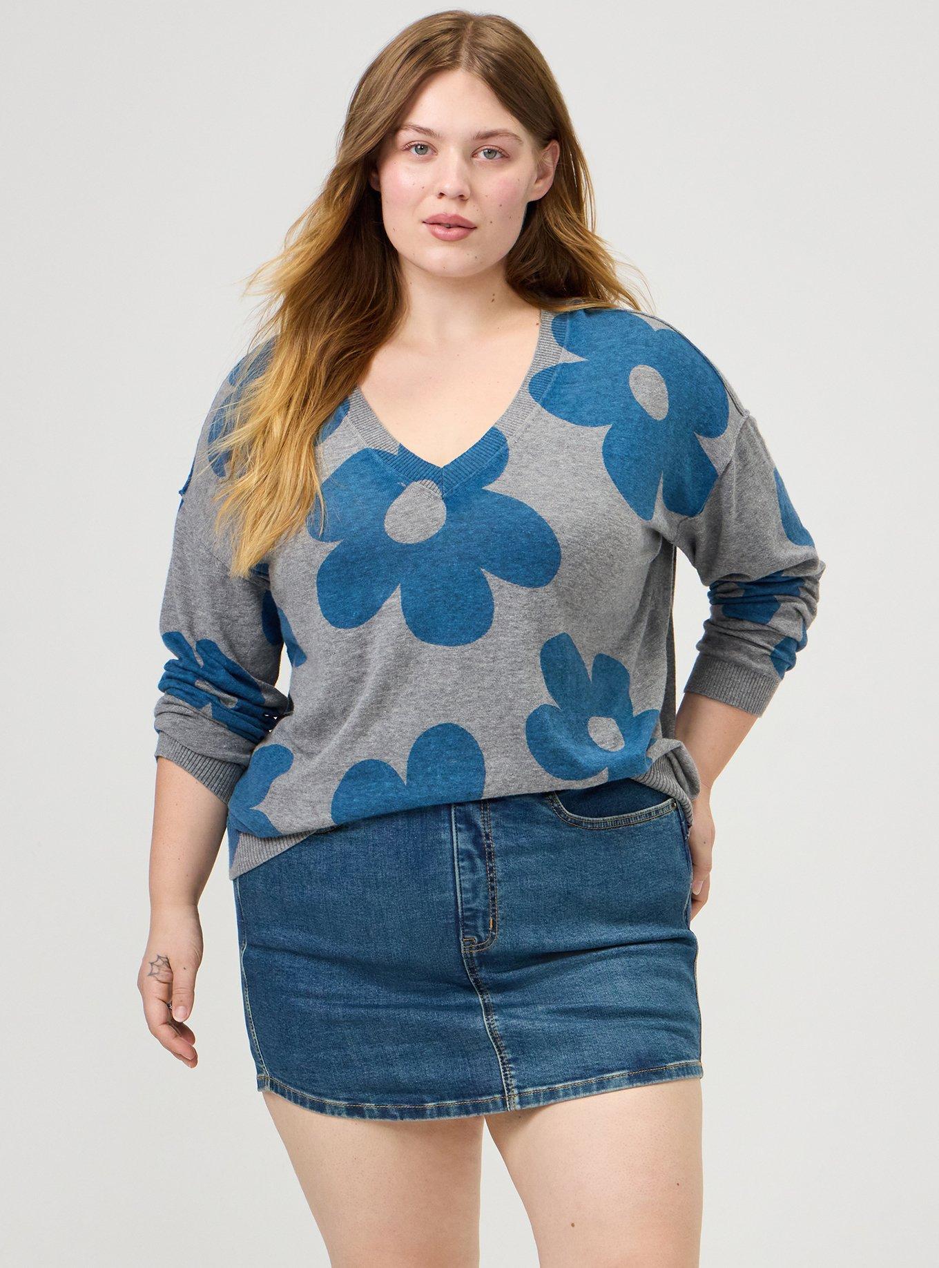 V-Neck Pullover Sweater, NAIVE FLORAL BLUE, alternate