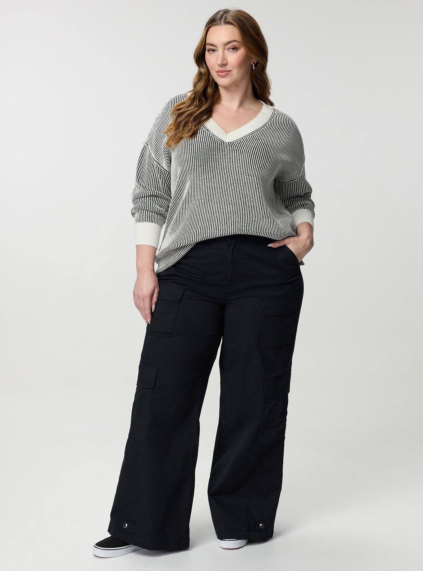 Plus Size High-Rise Baggy Cargo Wide-Leg Pant, DEEP BLACK, hi-res