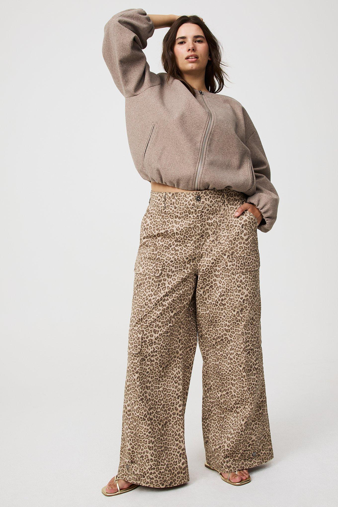 High-Rise Baggy Cargo Wide Leg Pant