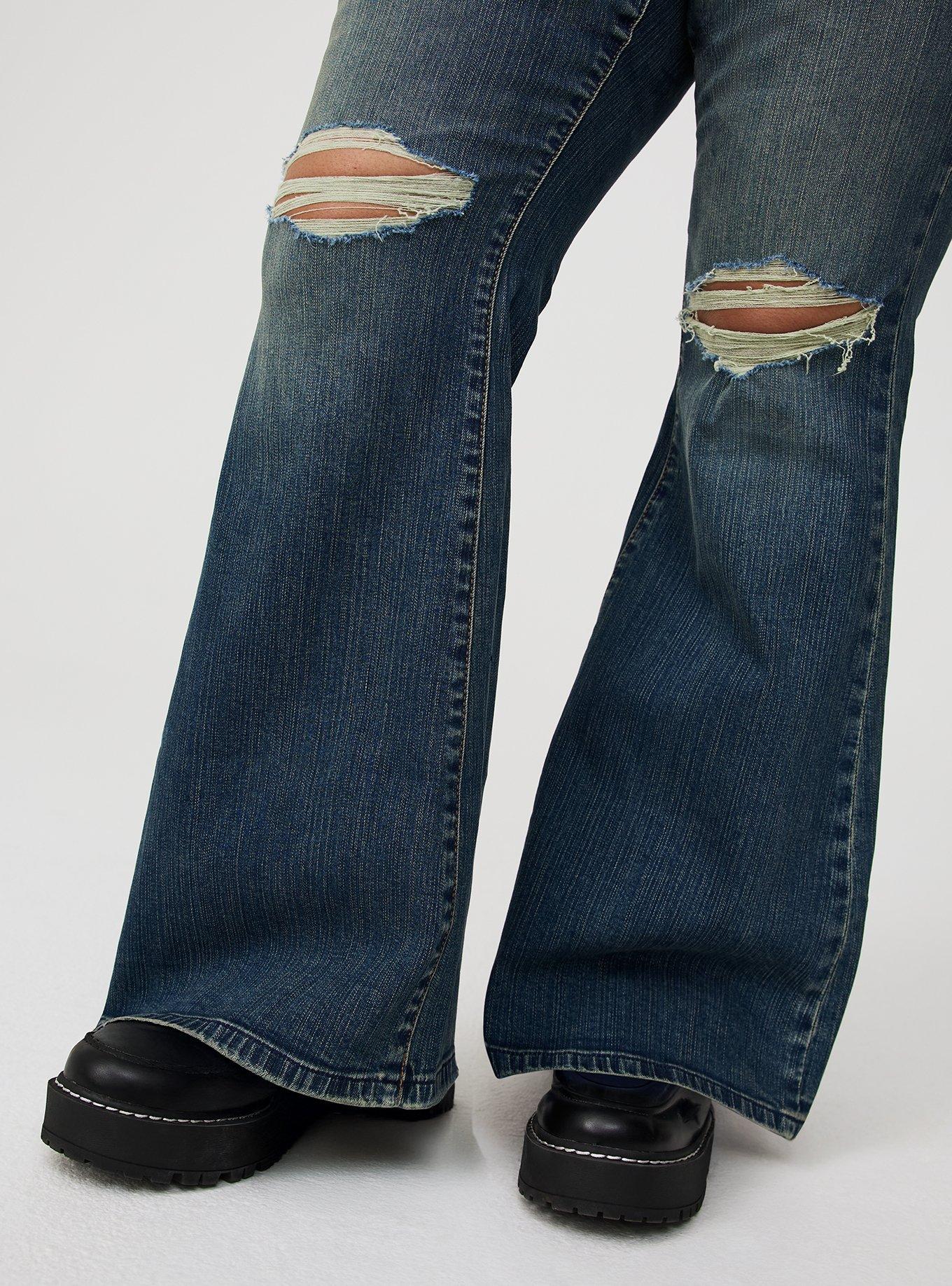 Perfect Super-Flare Mid-Rise Jean