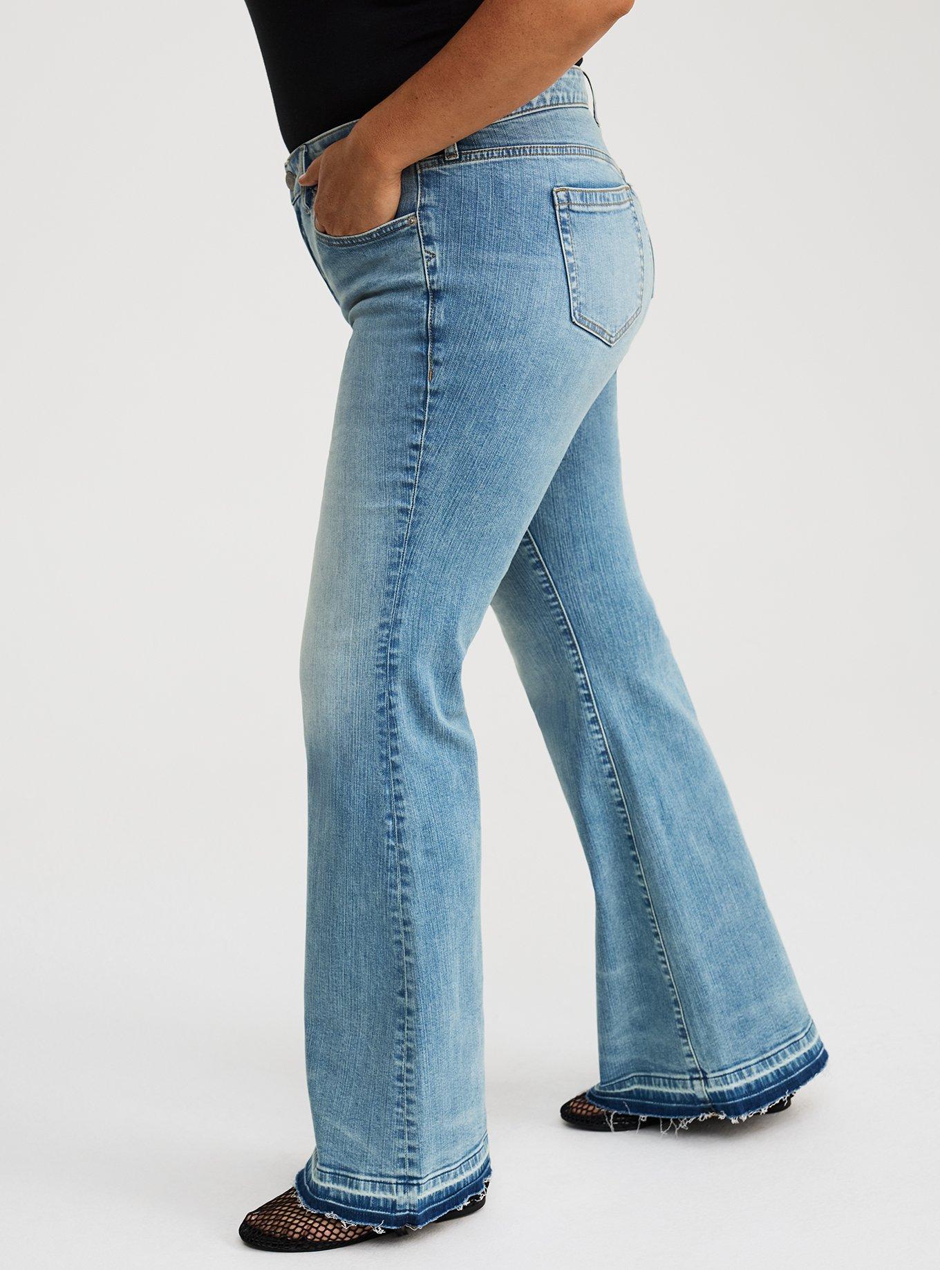 Perfect Super-Flare Mid-Rise Jean