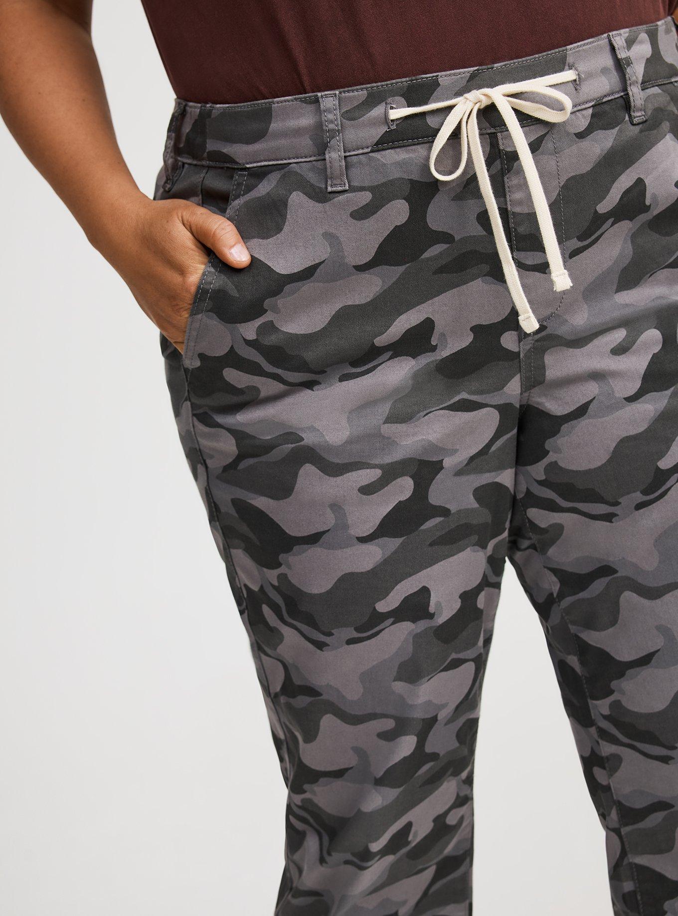 Weekend Mid-Rise Straight Pant
