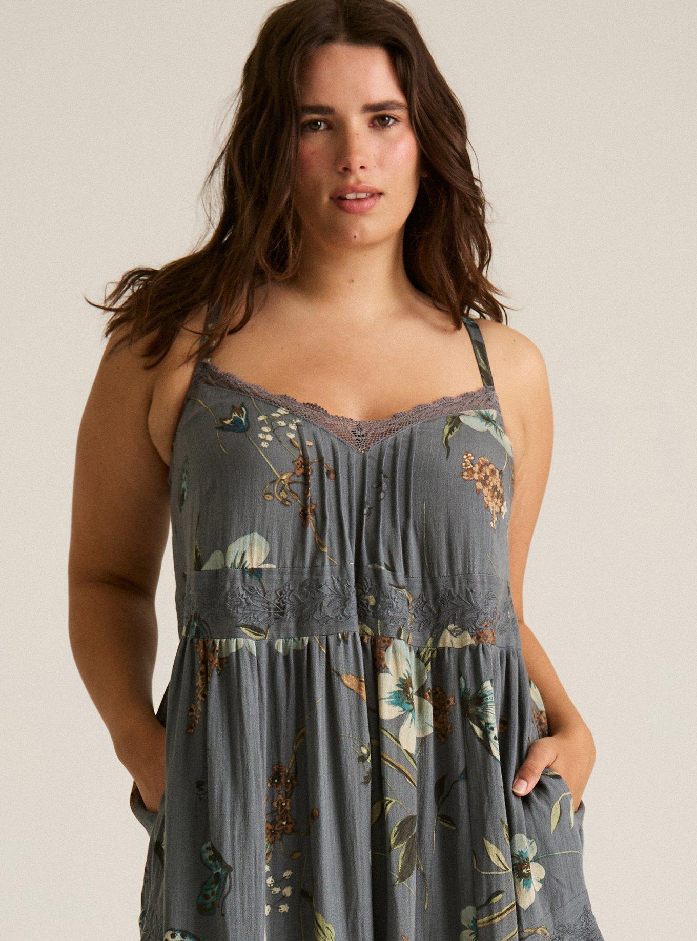 Festi Pleated Maxi Dress