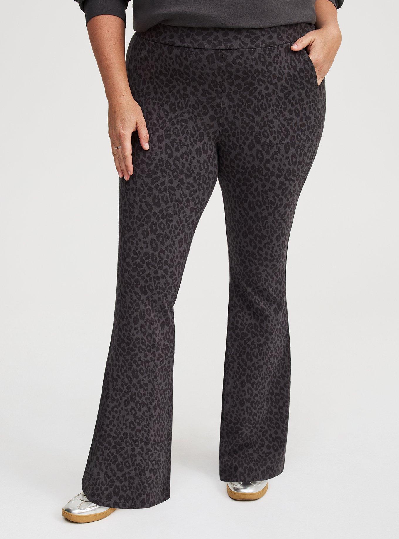 Full-Length Pocket Flare Legging