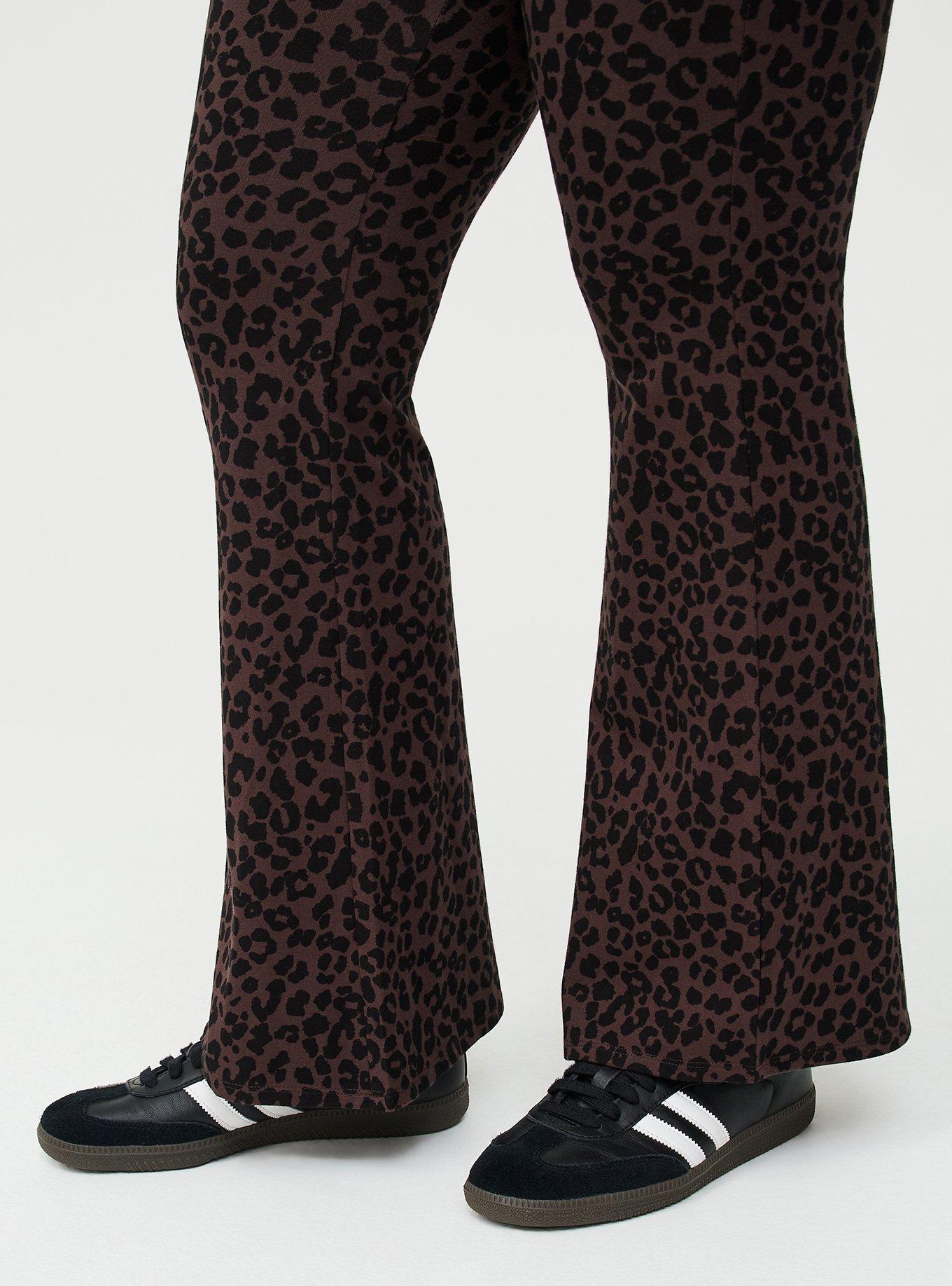 Full-Length Pocket Flare Legging, REAL DEAL LEO BROWN, alternate