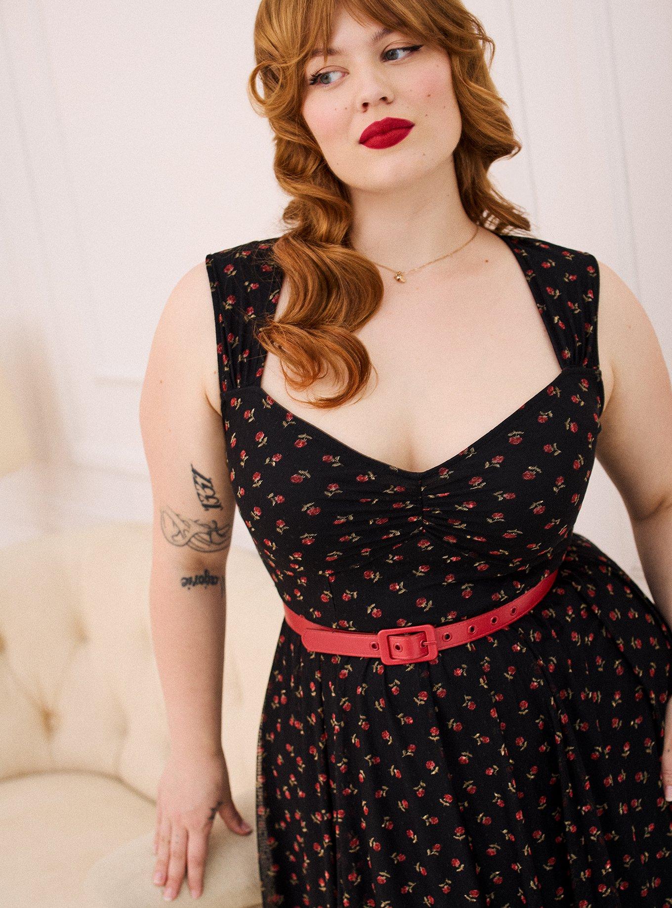 Retro Chic Knee-Length Mesh Dress