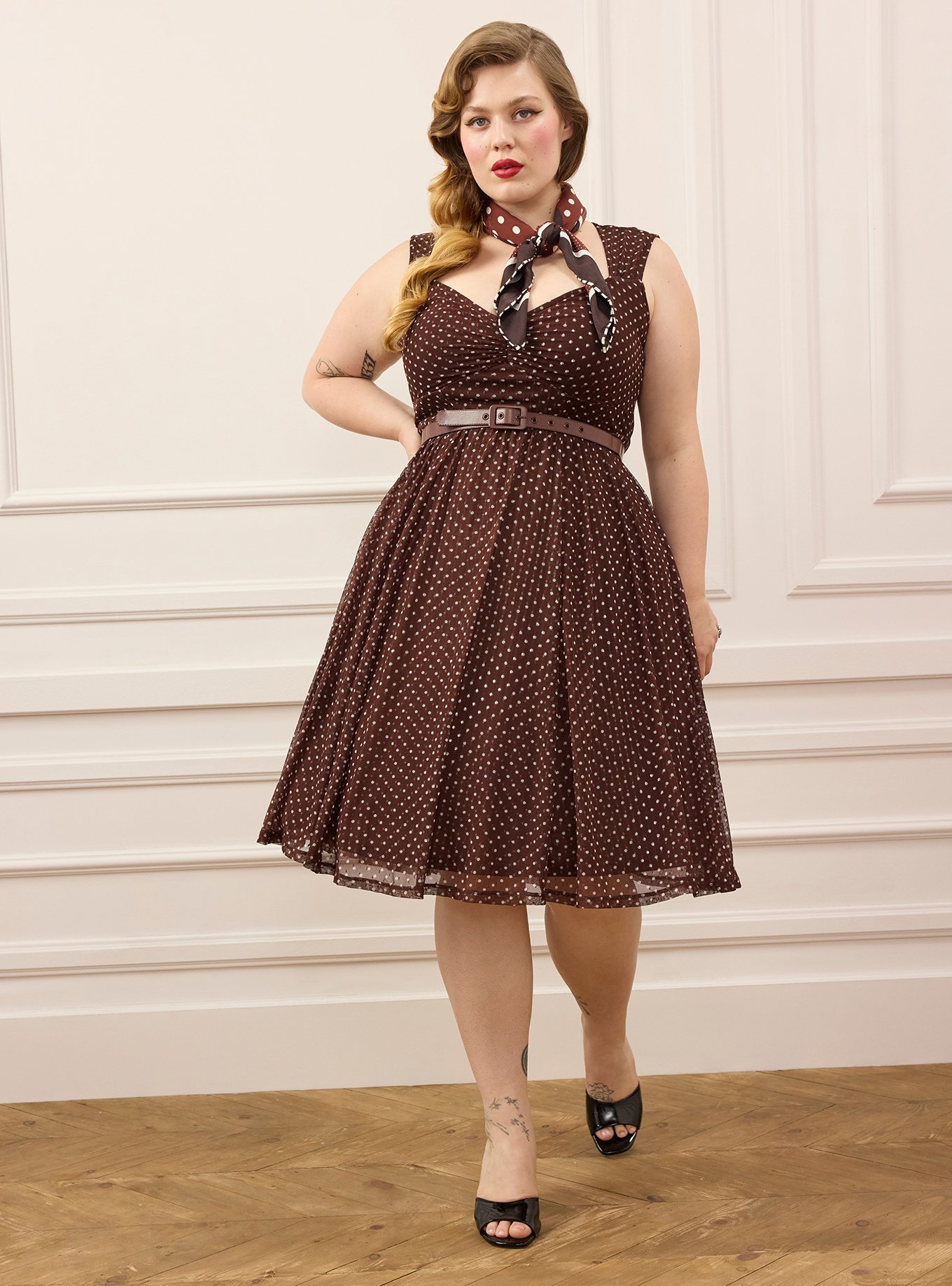 stylish knee length dresses Plus Size - Retro Chic Knee-Length Mesh Dress SubCat:Flowy-Dress