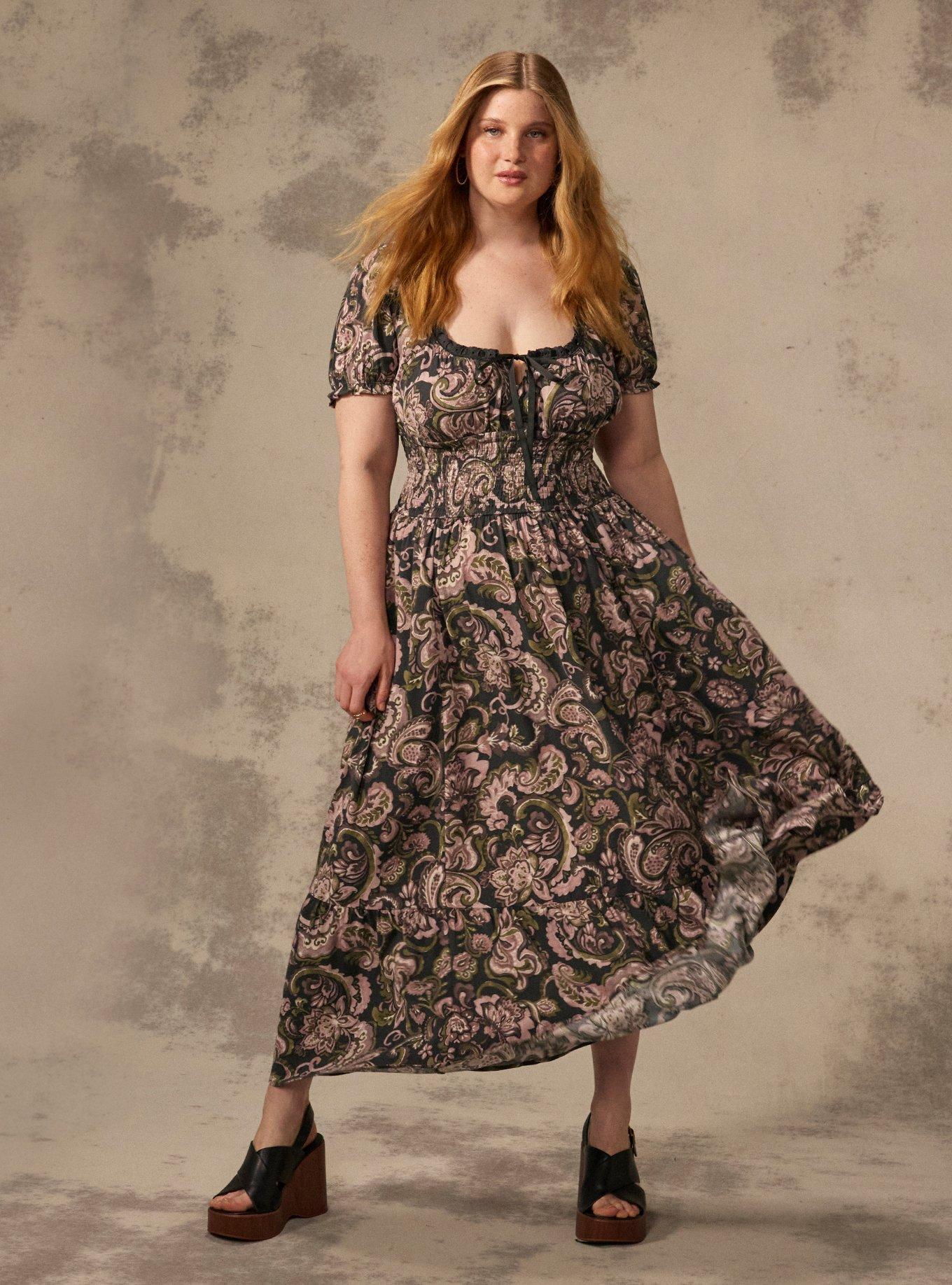 puff sleeve maxi dress Love Letters | Black Puff-Sleeve smocked elastic waist at the back Bohemian fall maxi dress Classic dots add an elegant touch to this timeless boho maxi dress Light Blue Floral Puff Sleeve