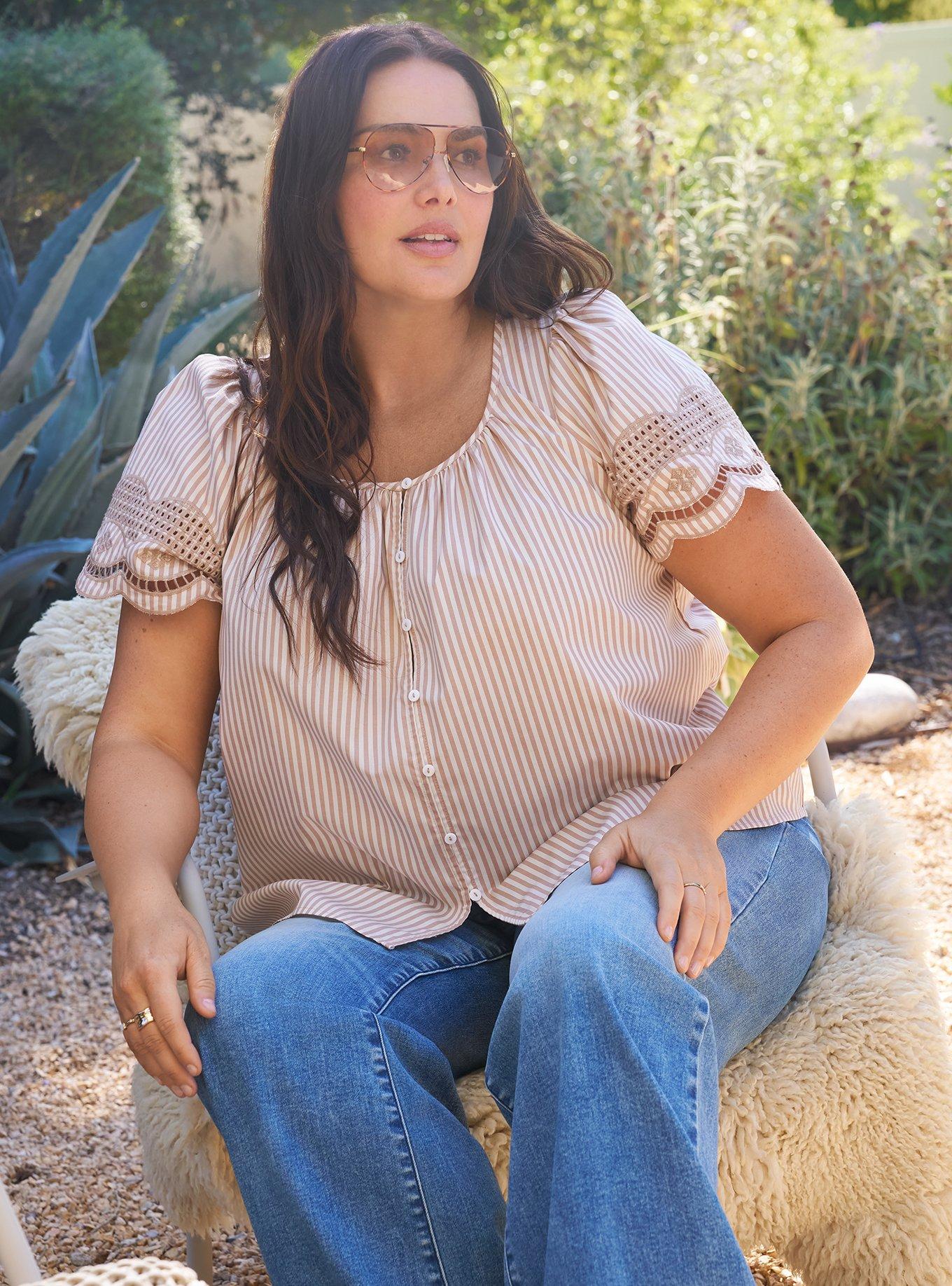 Belle Isle Scallop Sleeve Top