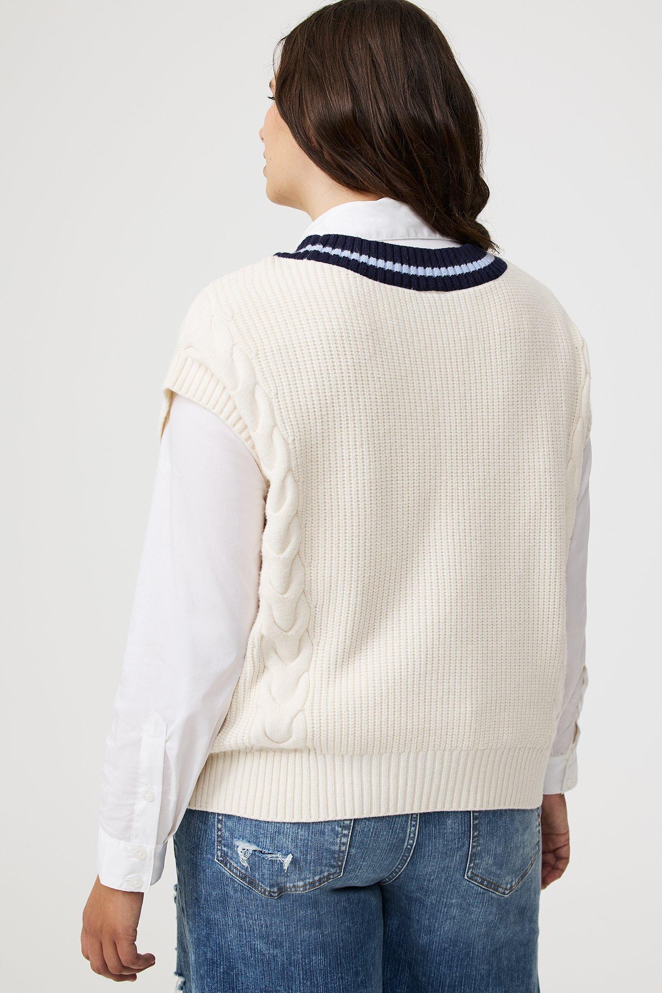 Cable Knit V-Neck Vest