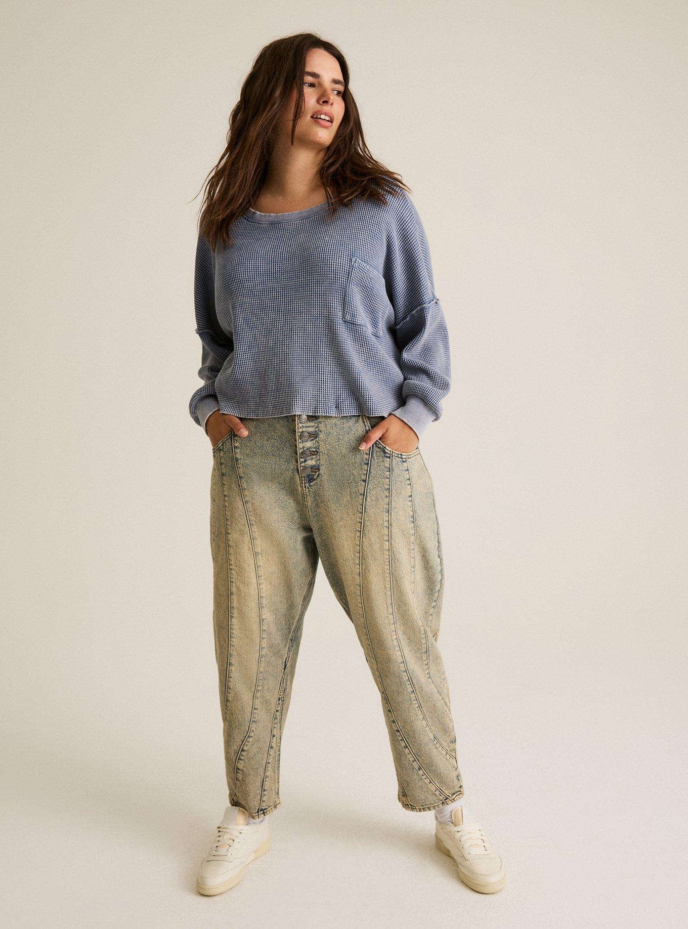 Festi Boxy Long Sleeve Crop Tee