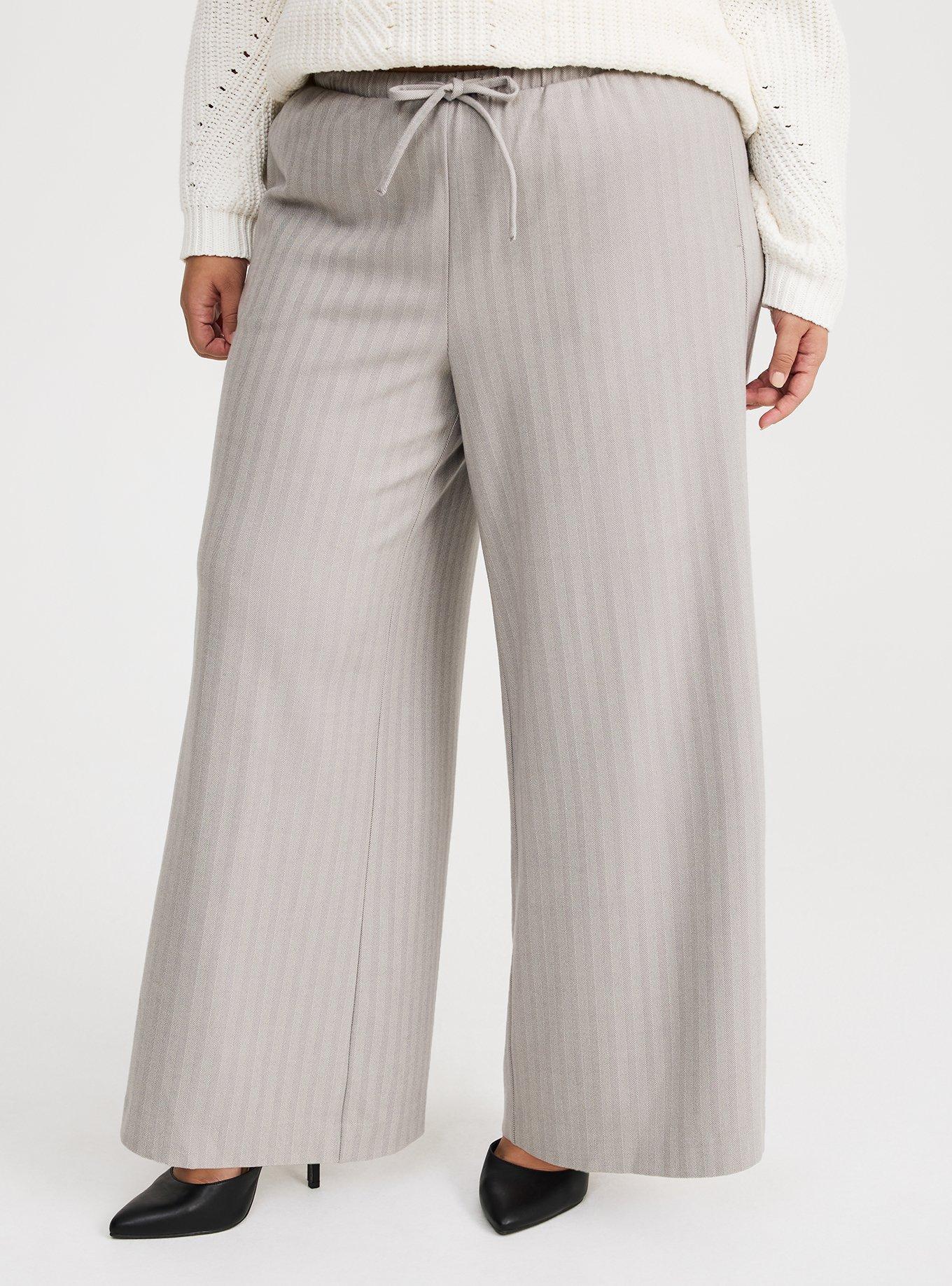 Mid Rise Wide Leg Pull-On Trouser