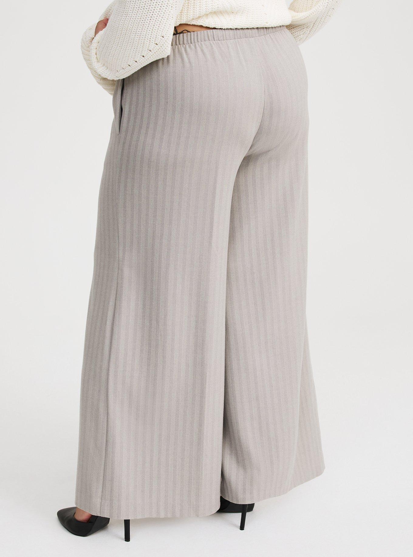 Mid Rise Wide Leg Pull-On Trouser