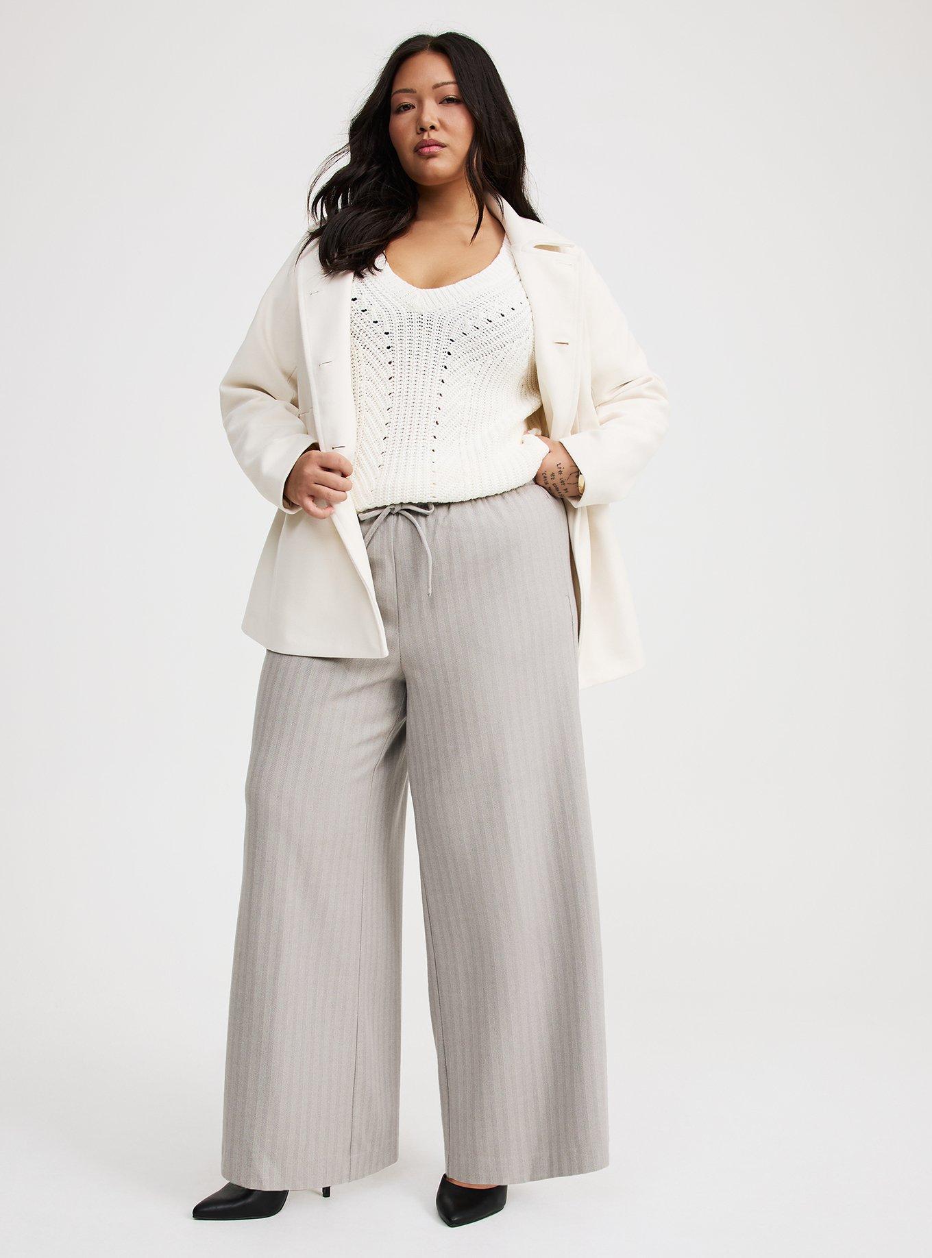 Mid Rise Wide Leg Pull-On Trouser