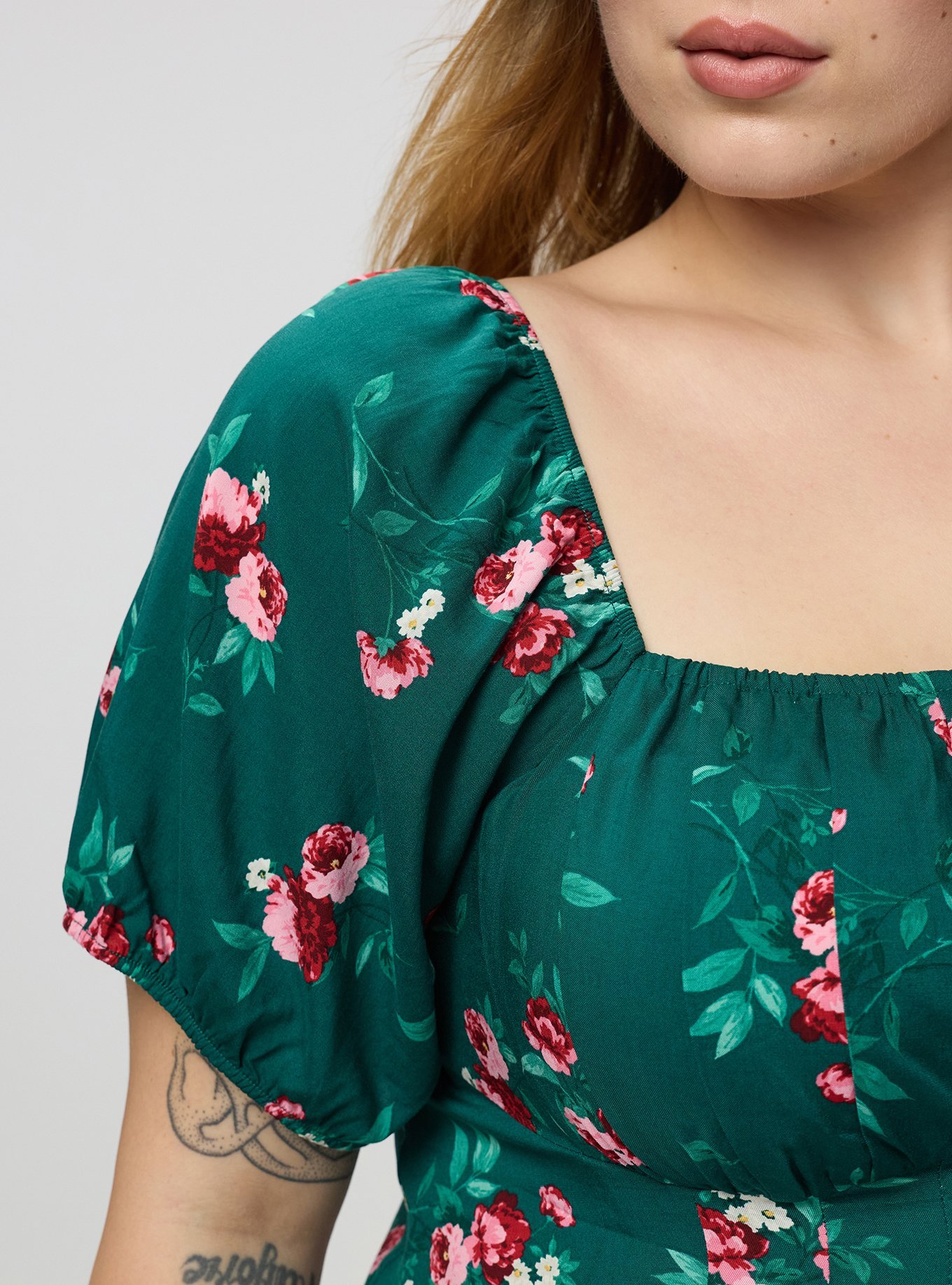 Puff Sleeve Corset Top, CHEERFUL ROSES FLORAL GREEN, alternate