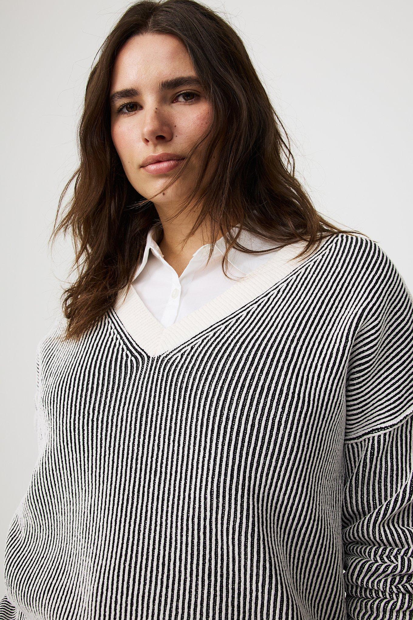 Chenille V-Neck Tunic Pullover Sweater