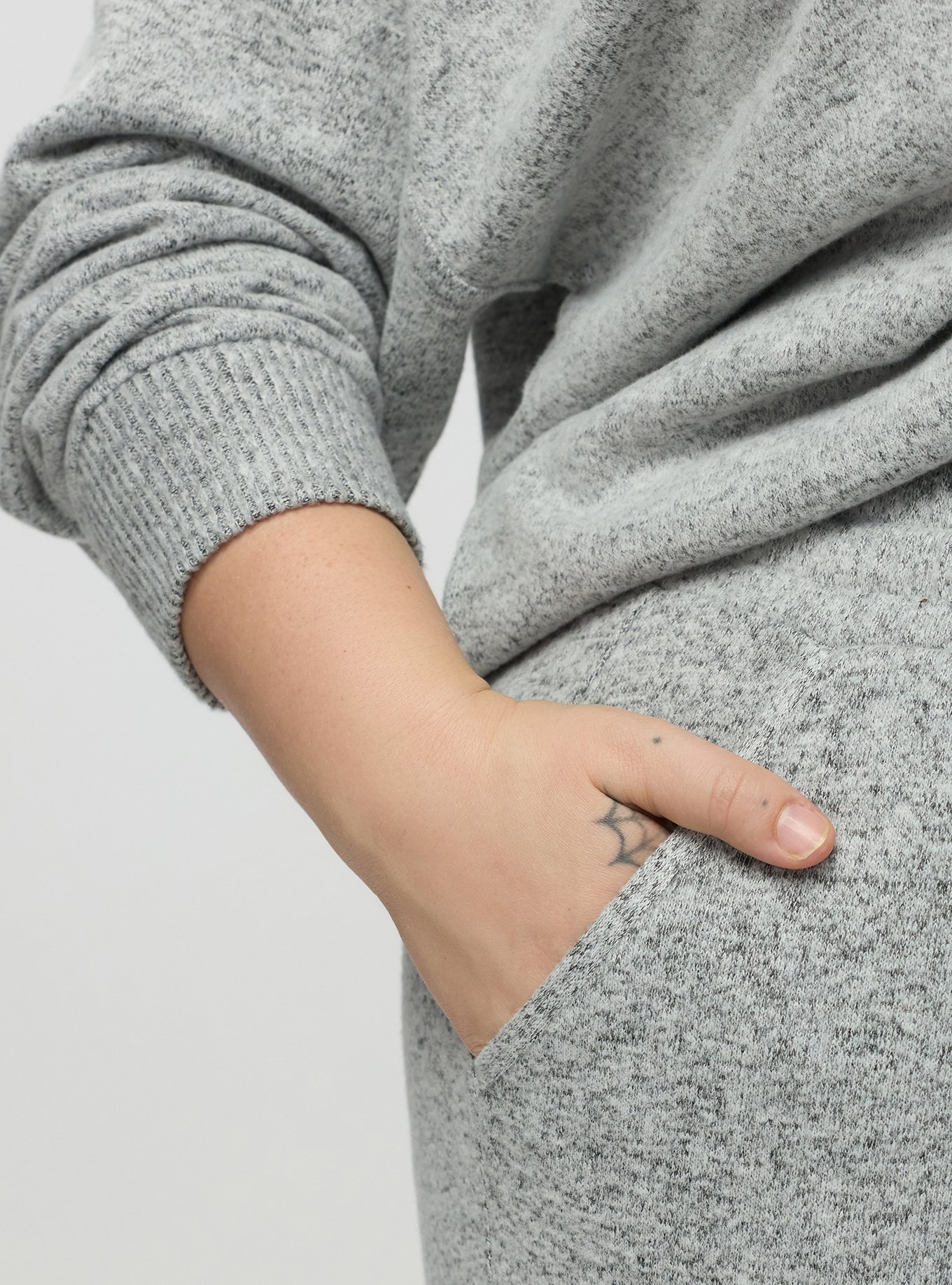 Super Soft Plush Relaxed Lounge Jogger, MED HEATHER GREY, alternate