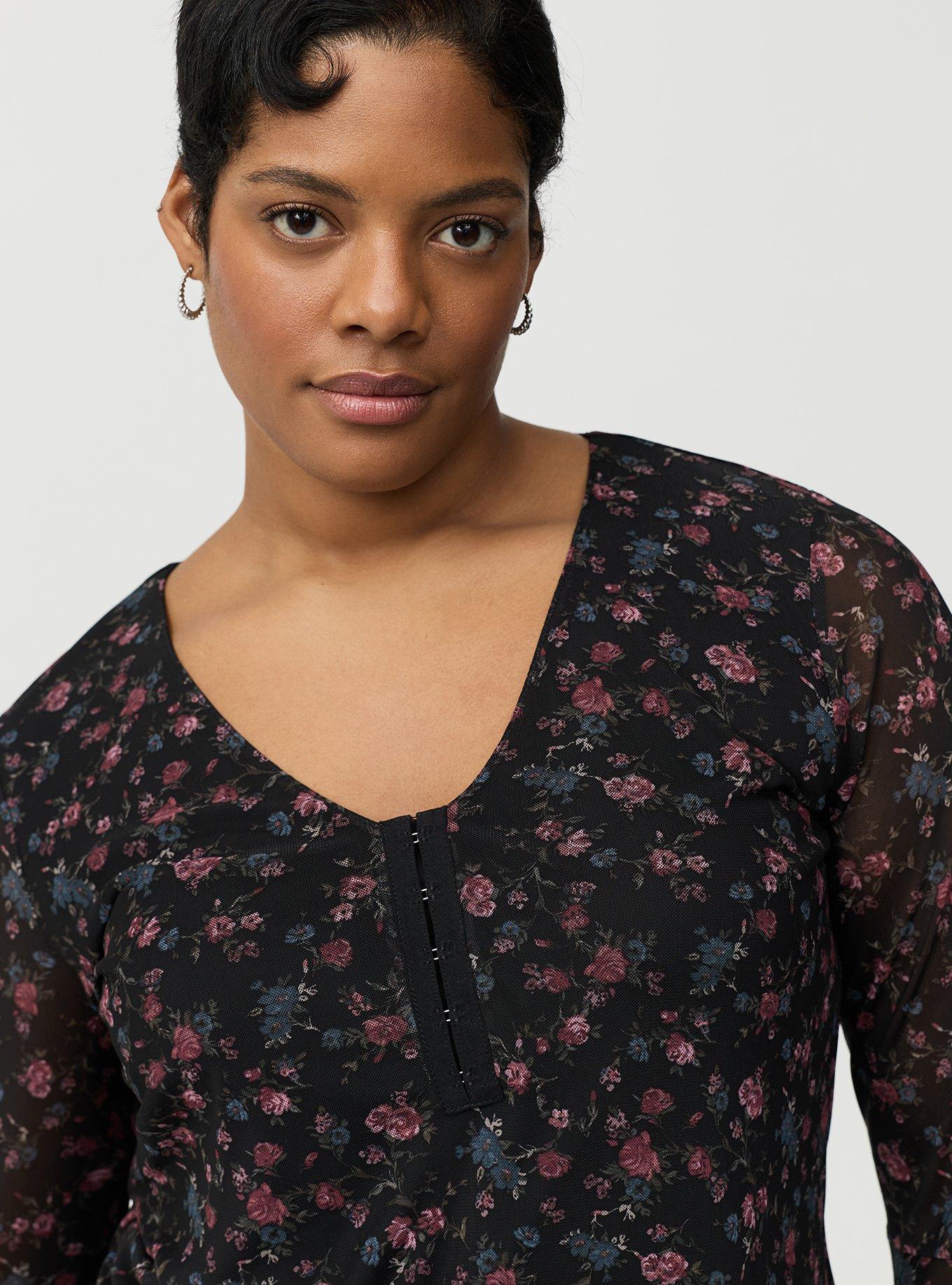 Stretch Mesh V-Neck Bell Sleeve Top