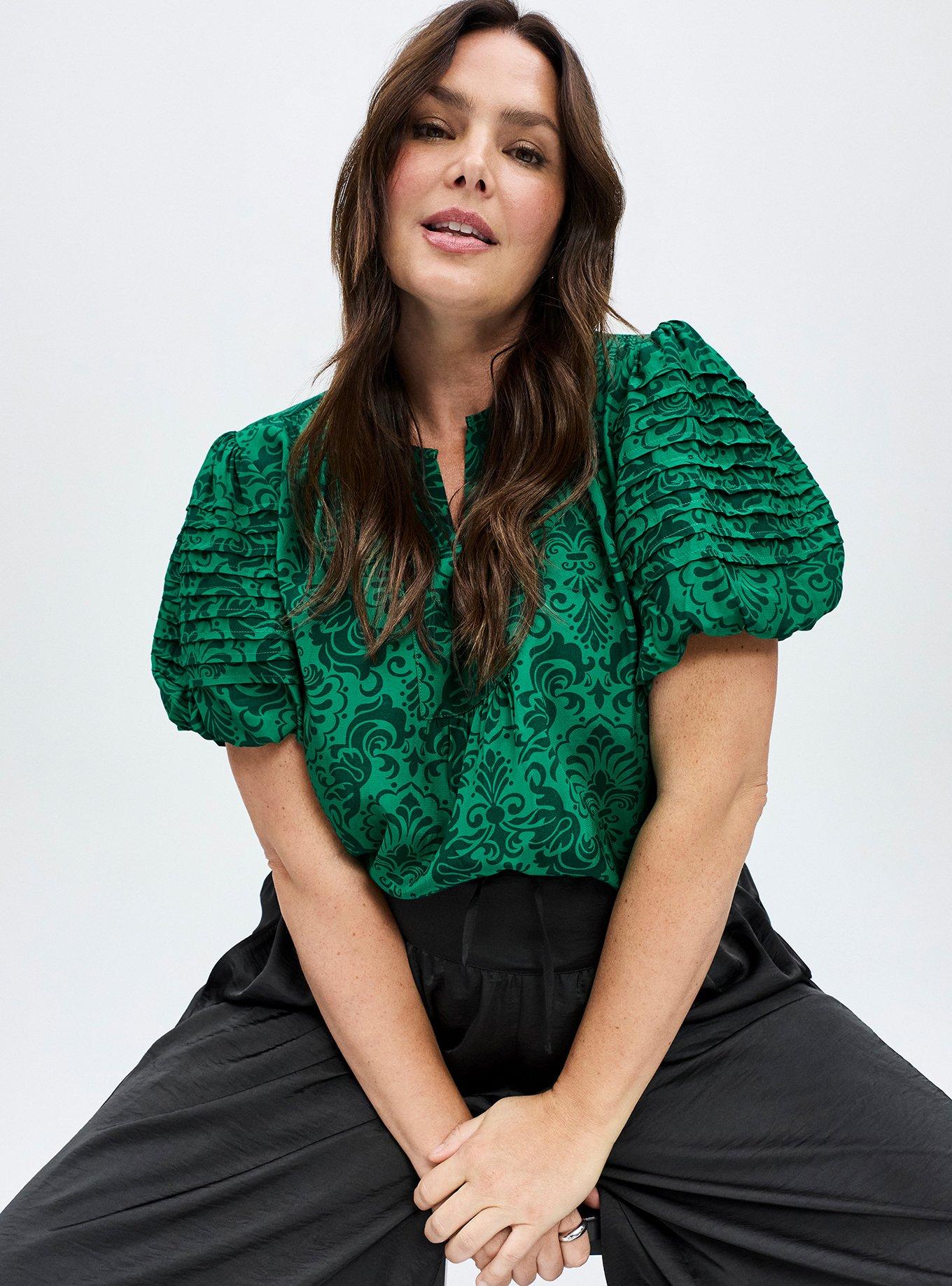 Belle Isle Split Neck Top