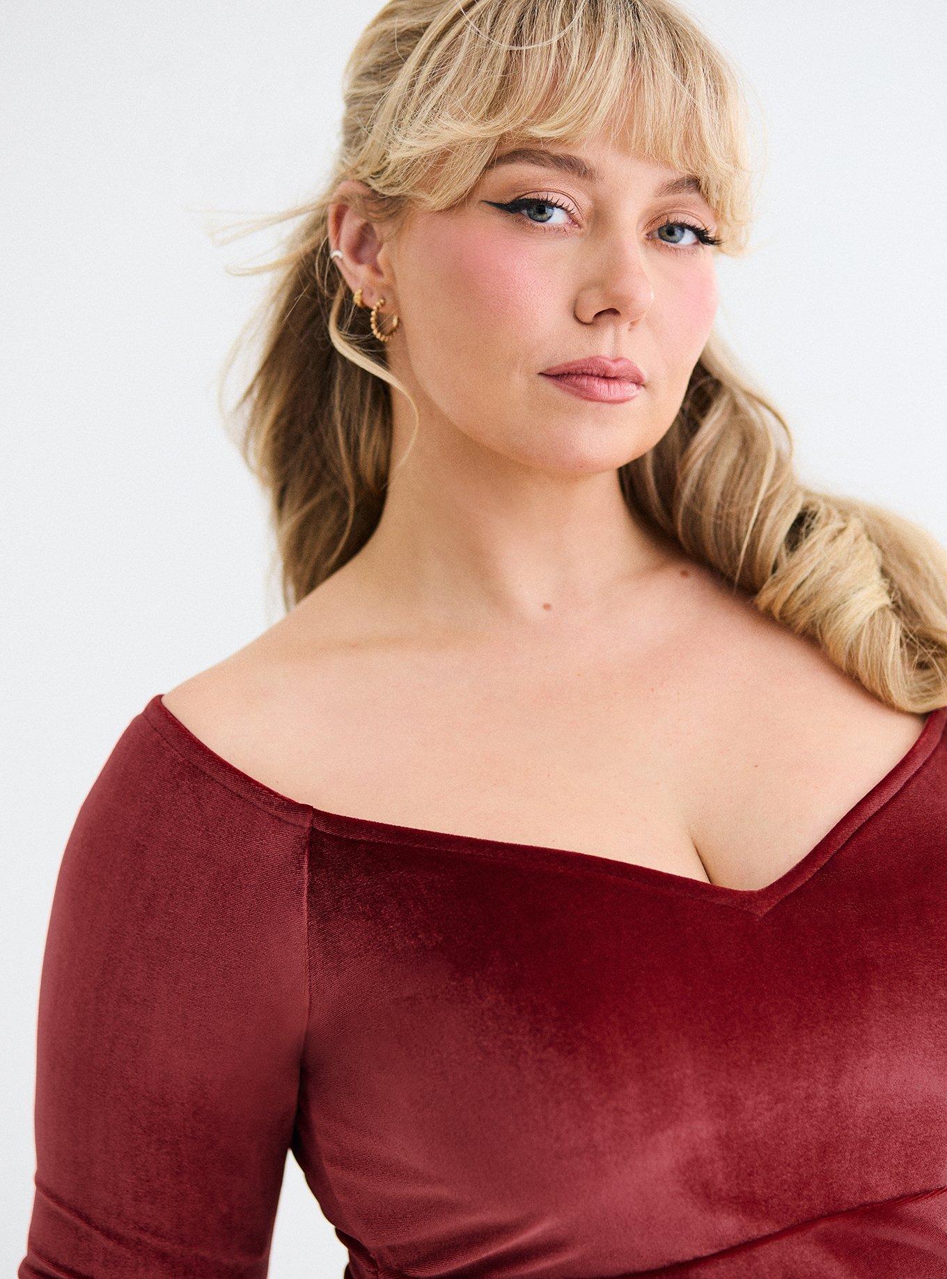 Retro Chic Velour Off-Shoulder Bodycon Dress
