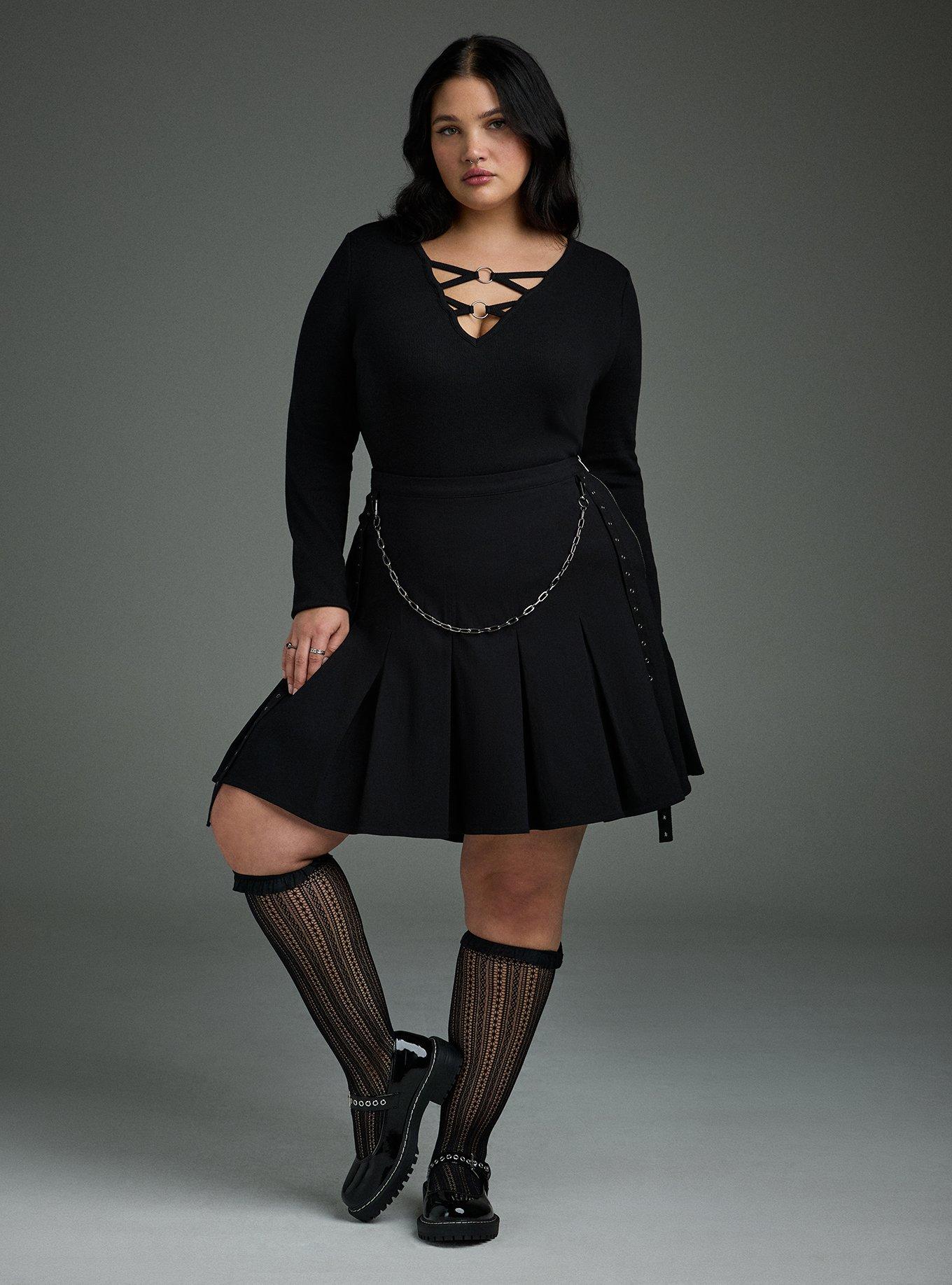 Nightfall Lace-Front O-Ring Crop Top