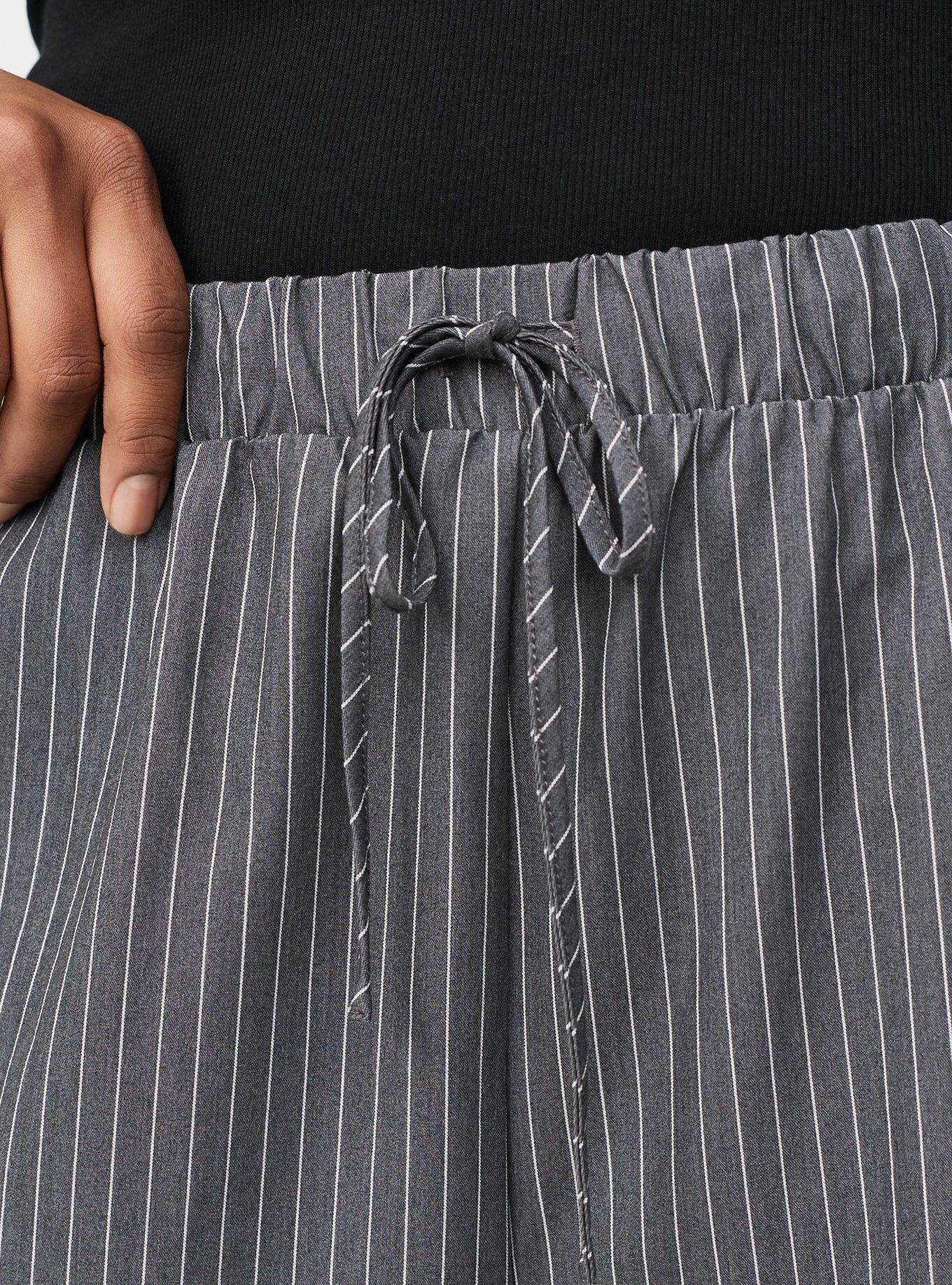 Pull-On Straight High-Rise Pant