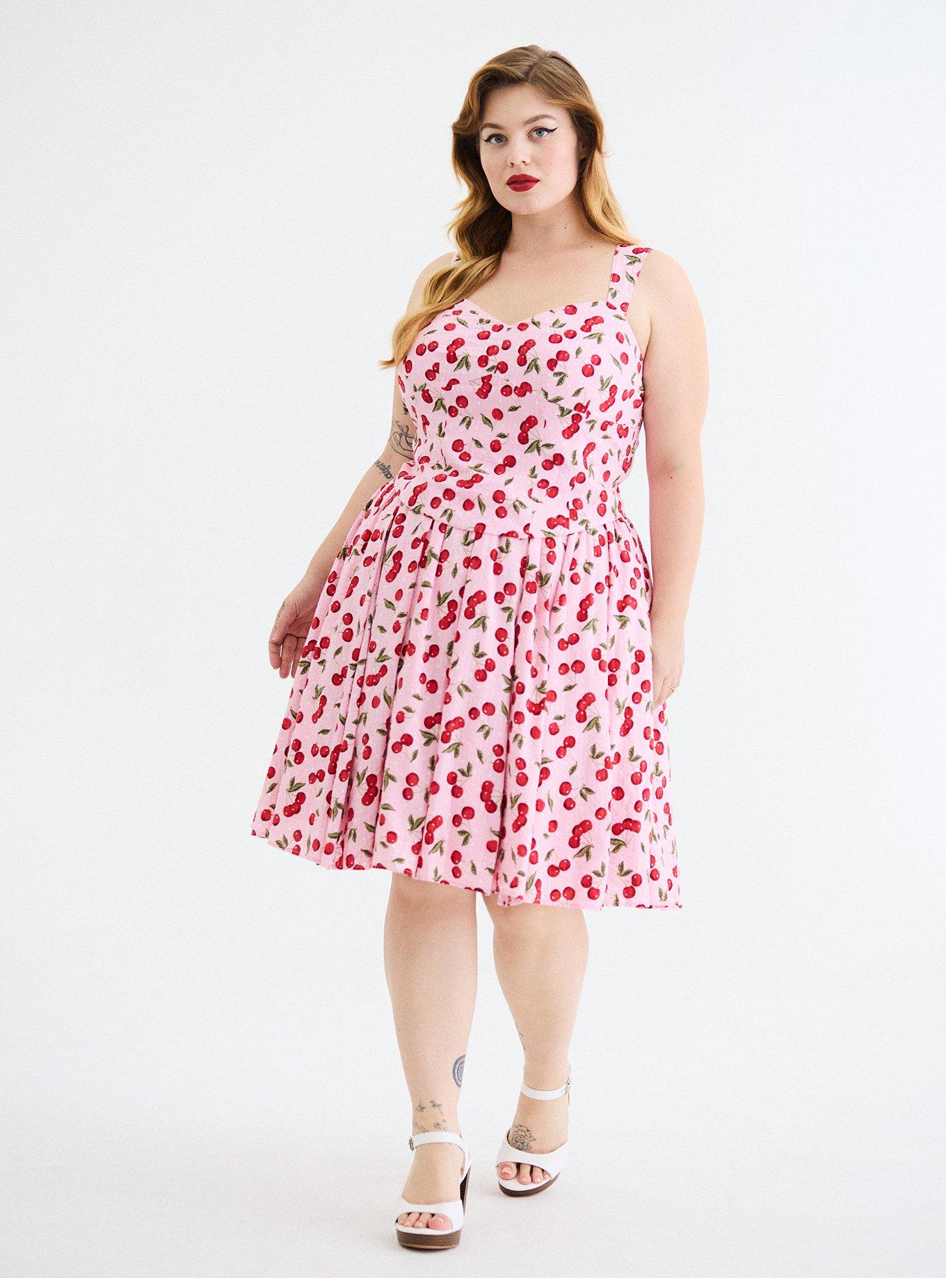 Retro Chic Sweetheart Crop Top