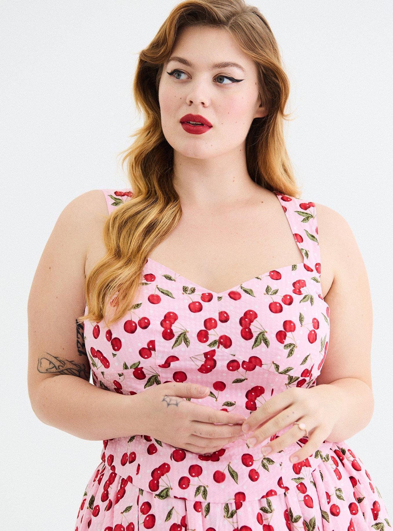 Retro Chic Sweetheart Crop Top