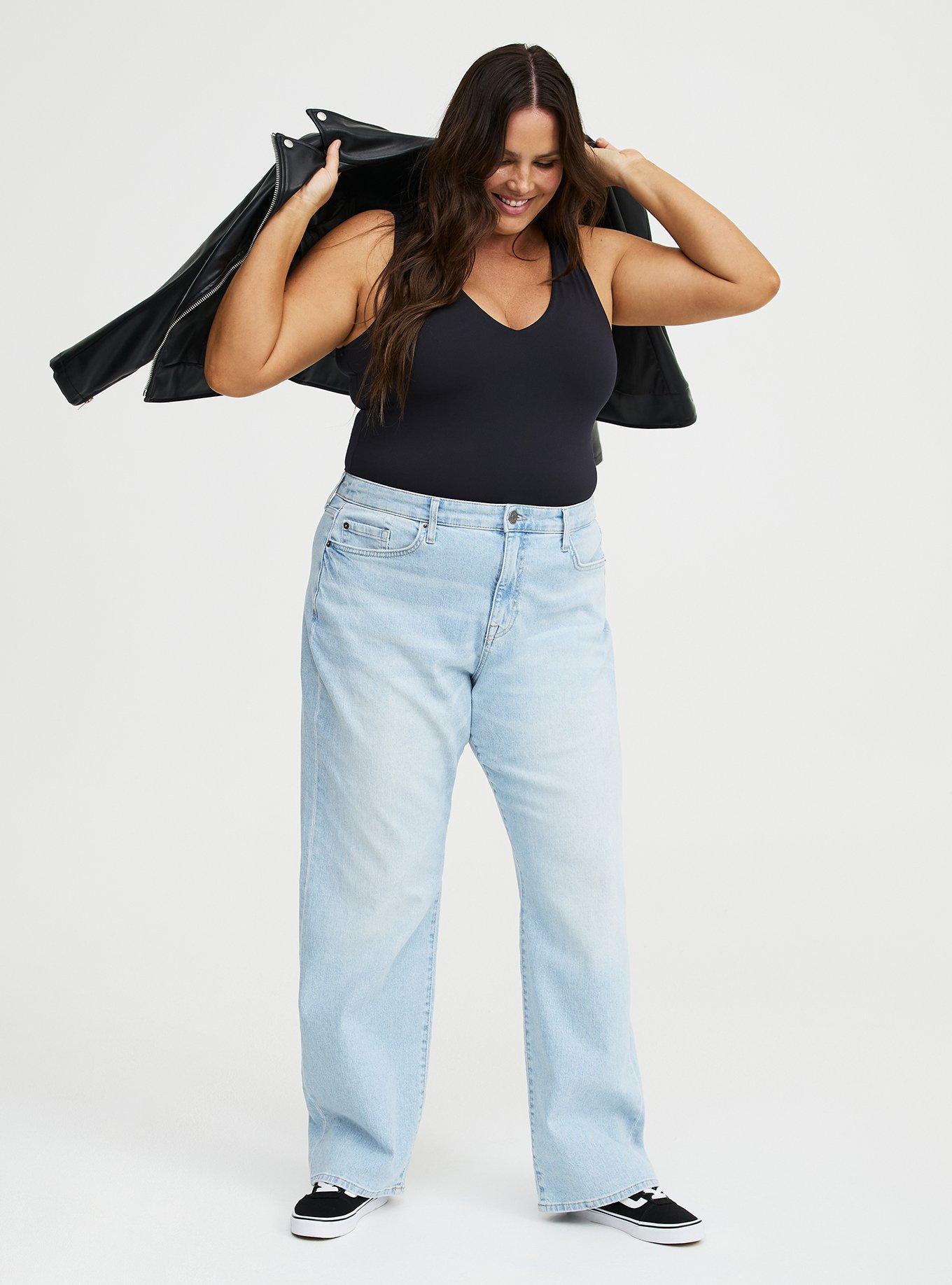 Smoothing V-Neck Bodysuit, DEEP BLACK, alternate