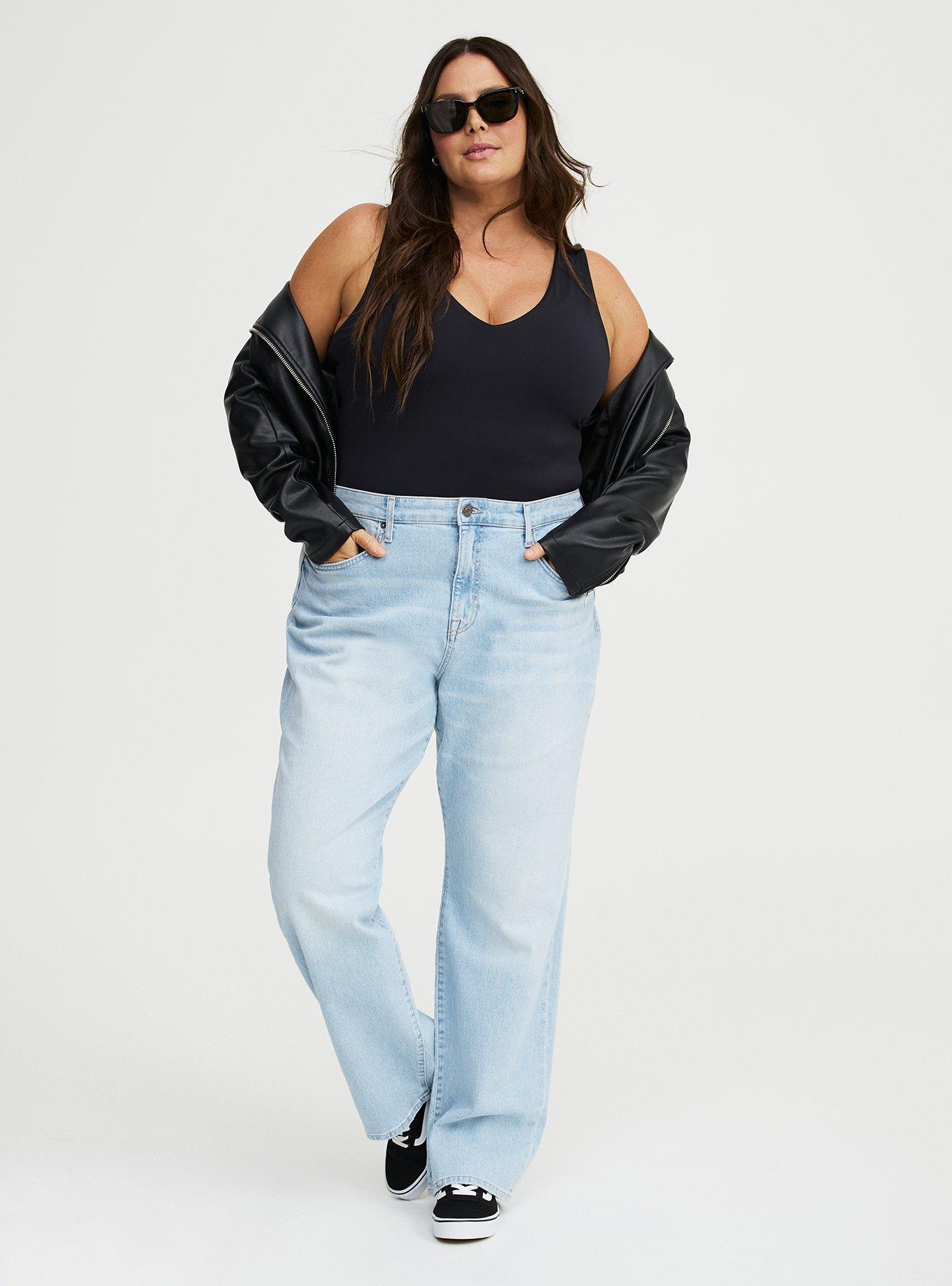 Smoothing V-Neck Bodysuit, DEEP BLACK, alternate