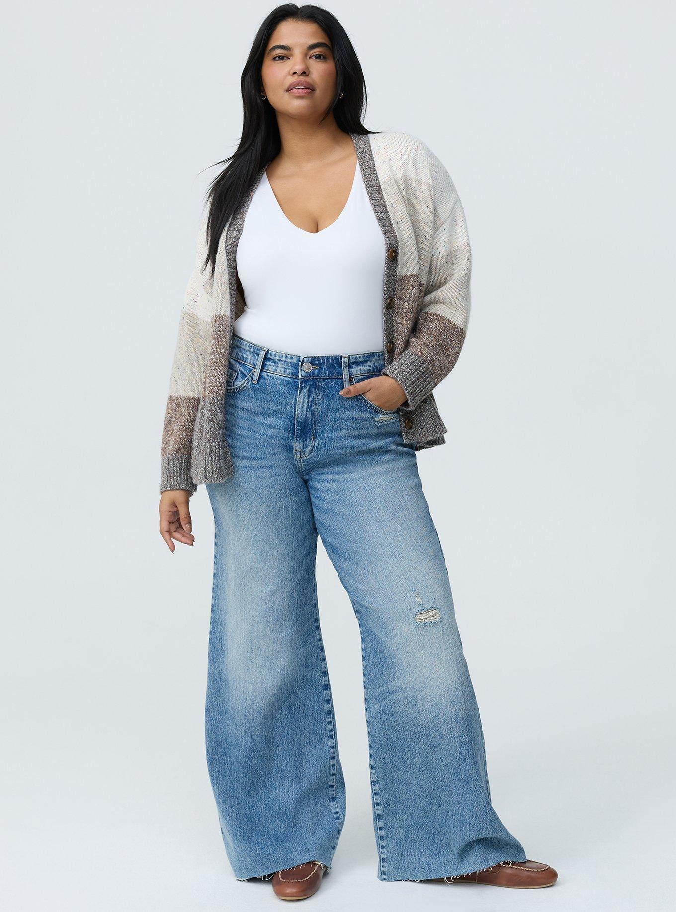 Smoothing V-Neck Bodysuit, BRIGHT WHITE, alternate