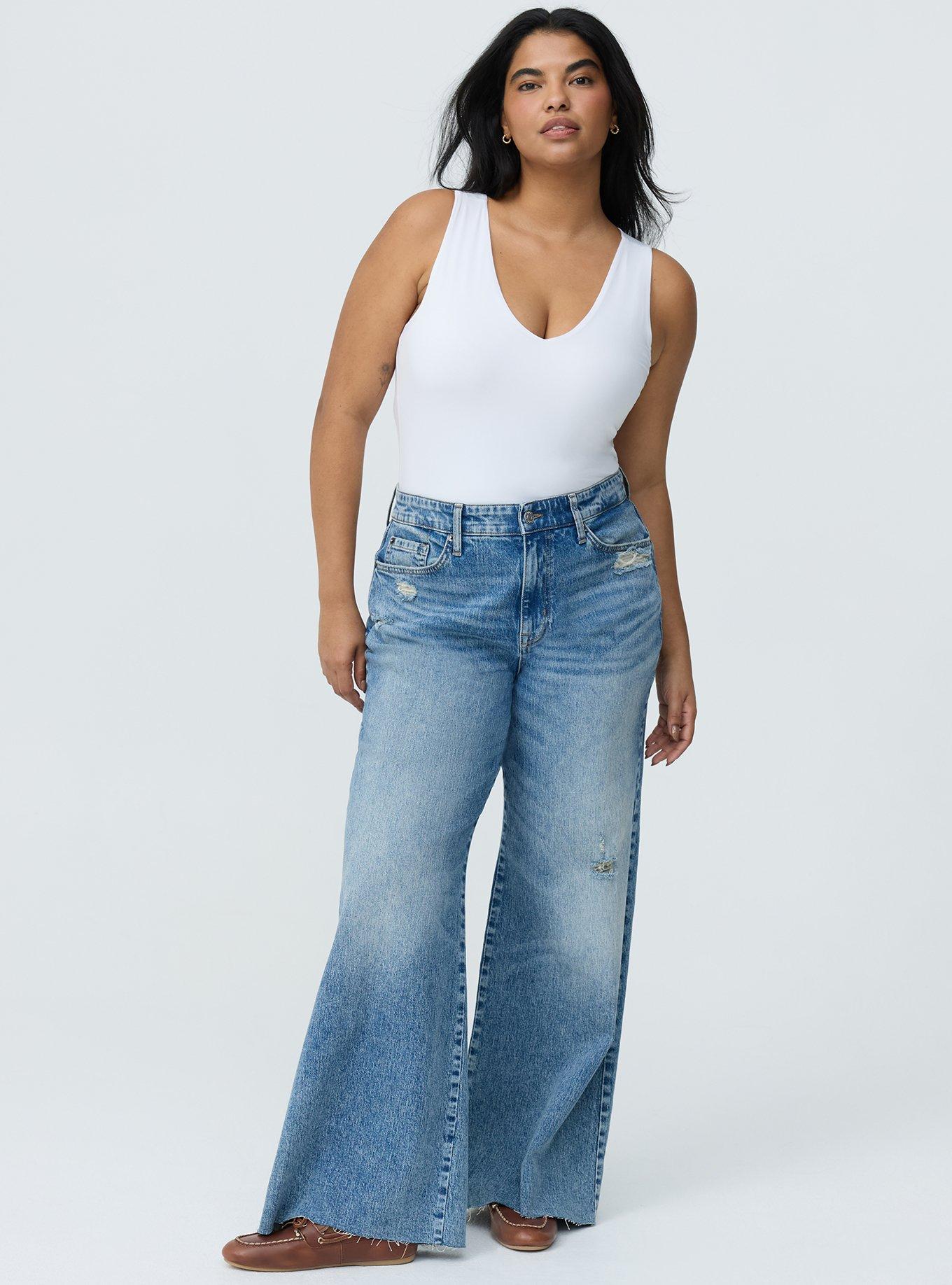 Smoothing V-Neck Bodysuit