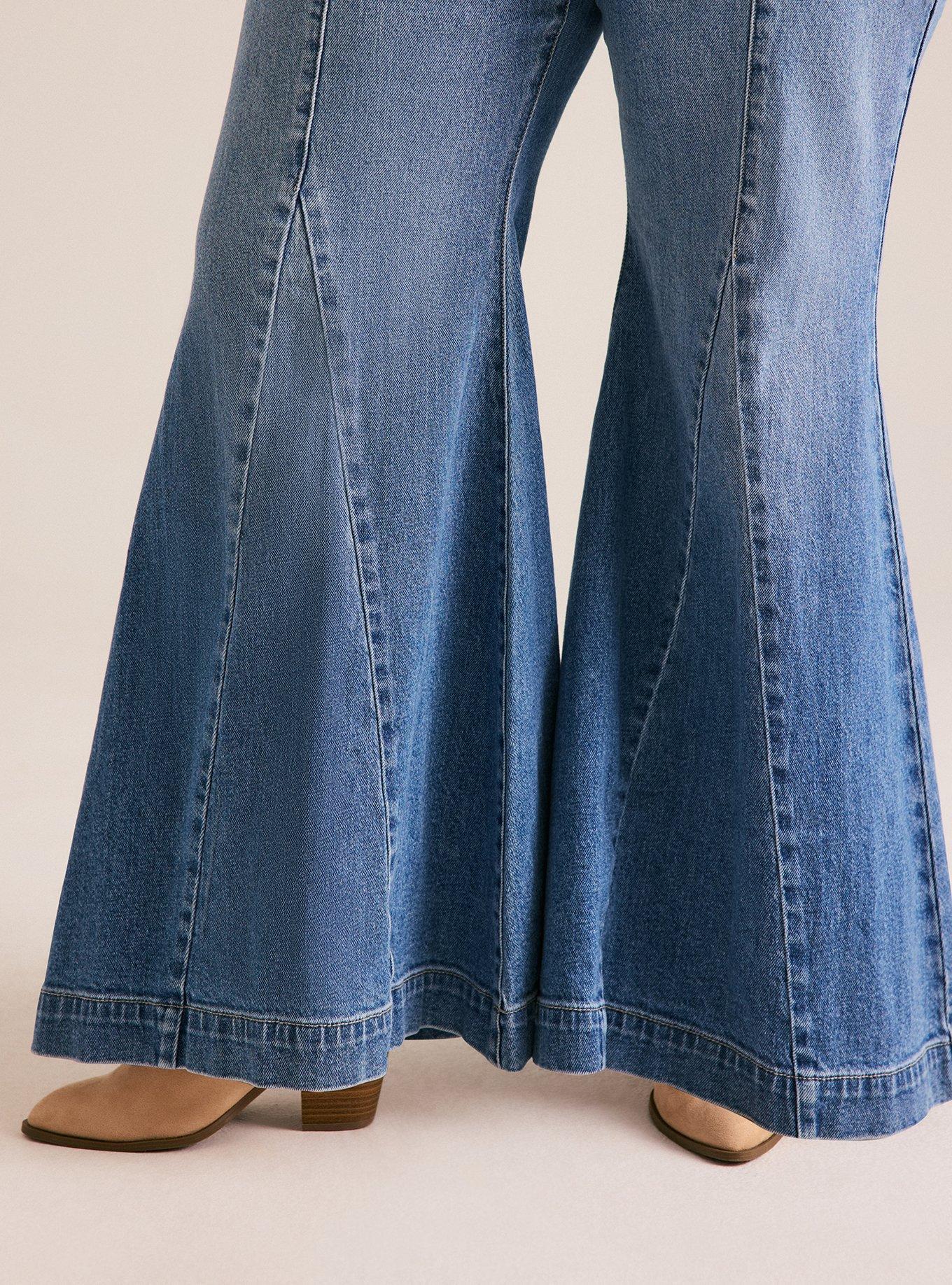 Plus Size - Festi Sky High Super Flare Seamed Jean - Torrid