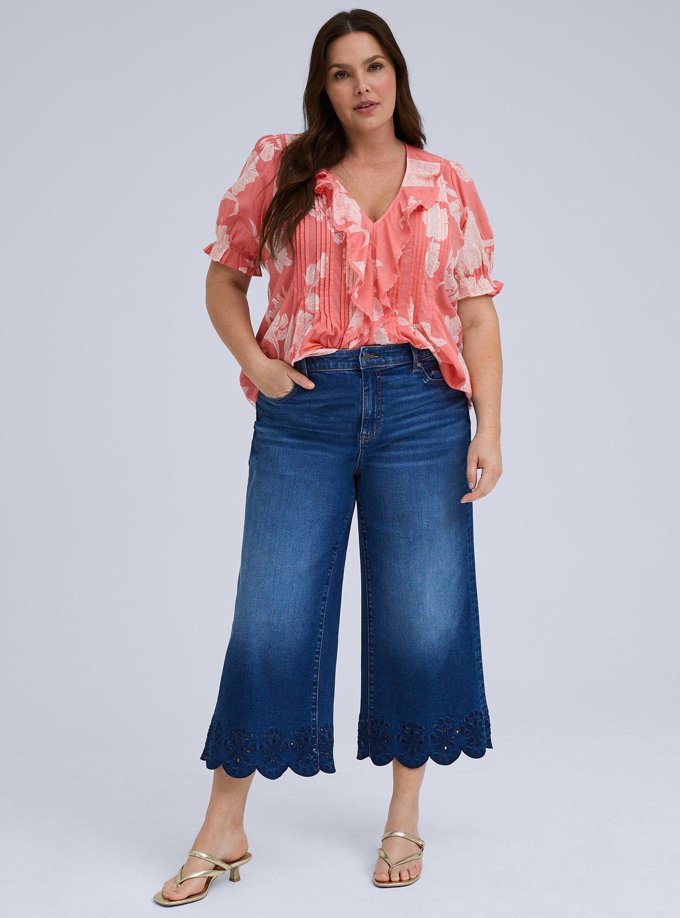 Belle Isle Scalloped Hem Crop Jeans, OVER YONDER, hi-res