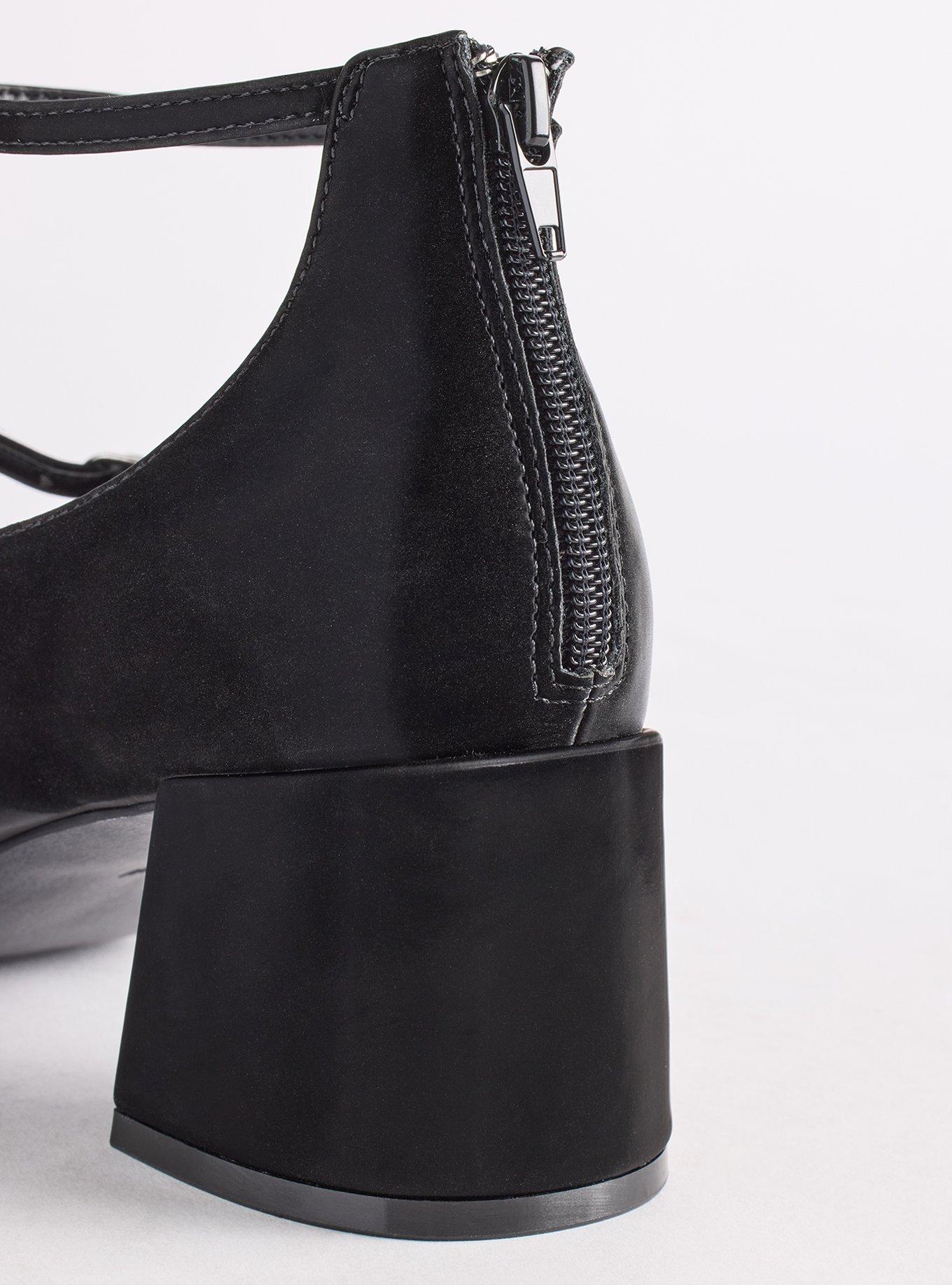 Mary Jane Block Heel (WW)