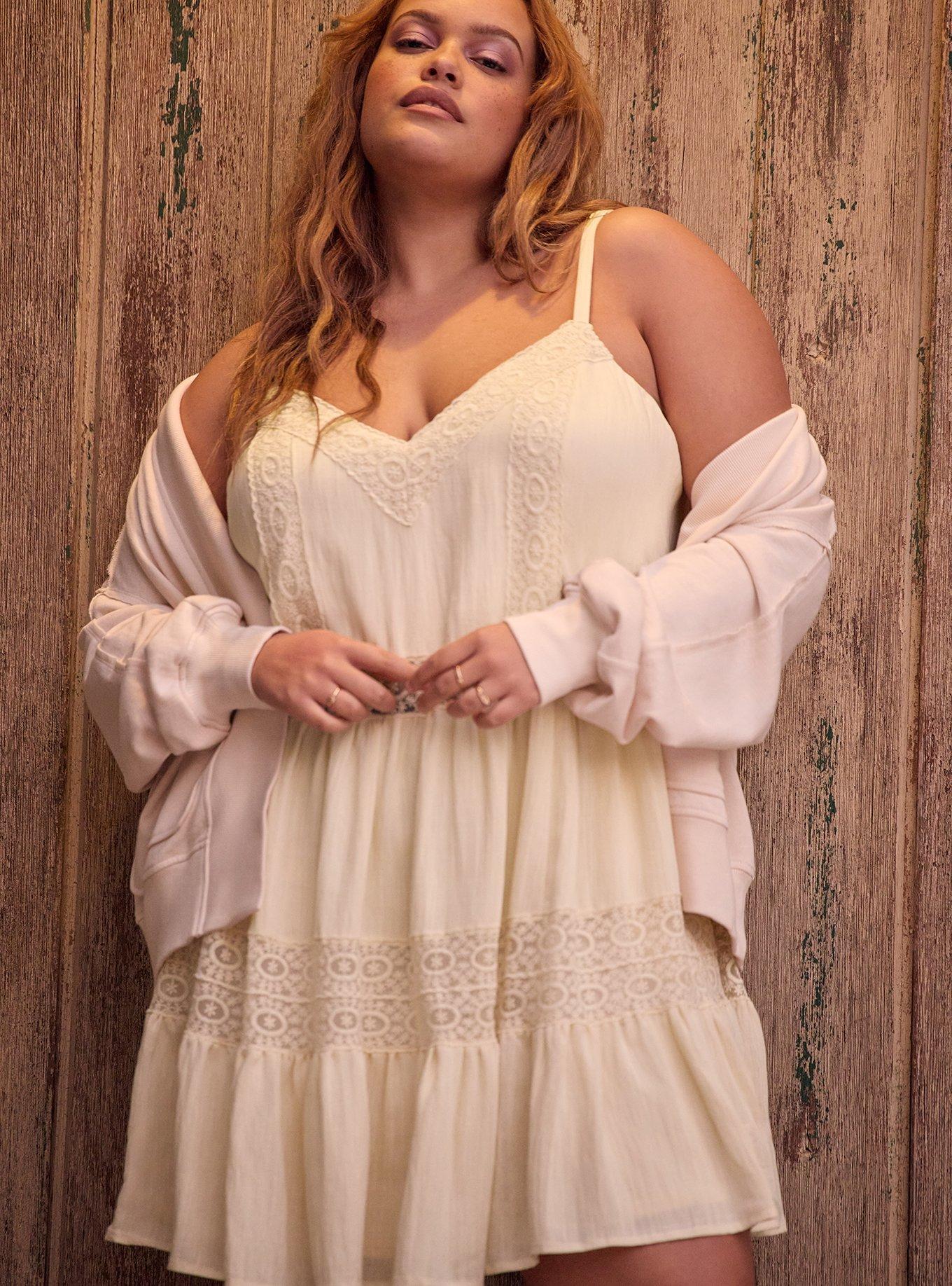 Plus Size - Festi Lace Trim Tiered Mini Dress - Torrid