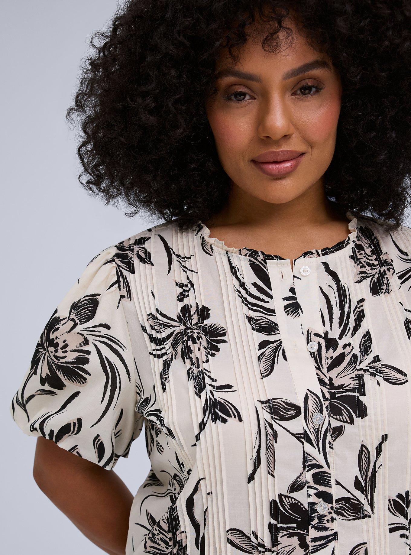 Belle Isle Pintuck Top, PEONY DANCE IVORY, alternate