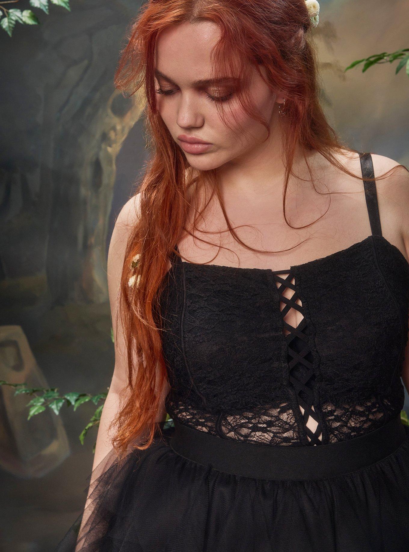 Nightfall Lace Crop Top, DEEP BLACK, alternate