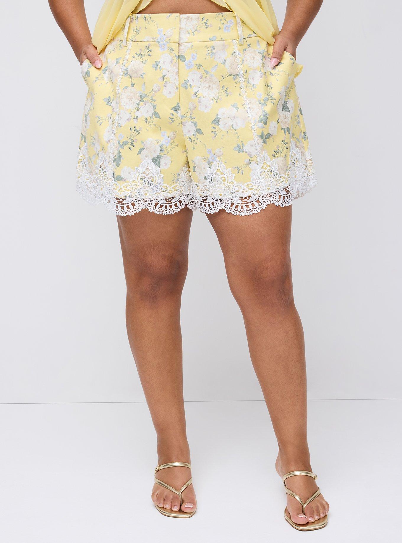 Studio Lace Trim 5'' Short, LOUISA FLORAL YELLOW PALE BANANA, alternate