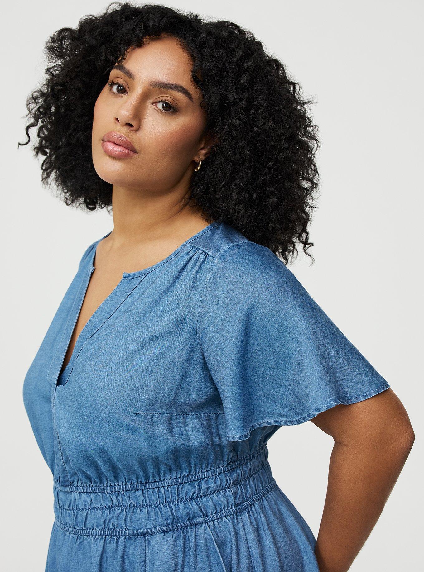 Y-Neck Chambray Maxi Dress, MEDIUM WASH, alternate