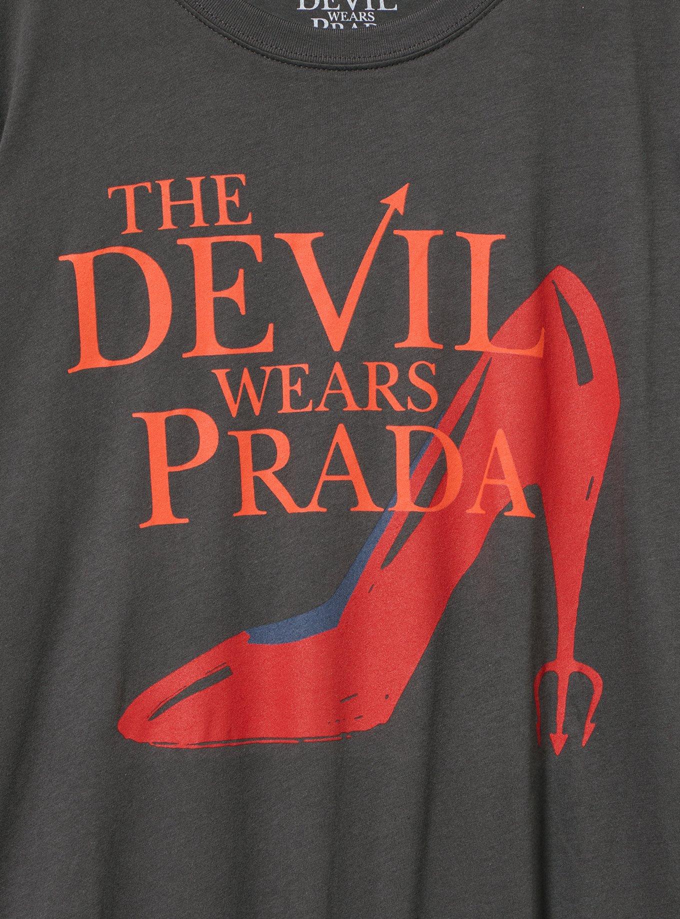 The Devil Wears Prada Cotton Crew Tee, THE DEVIL WEARS PRADA RED HEEL VINTAGE BLACK, alternate