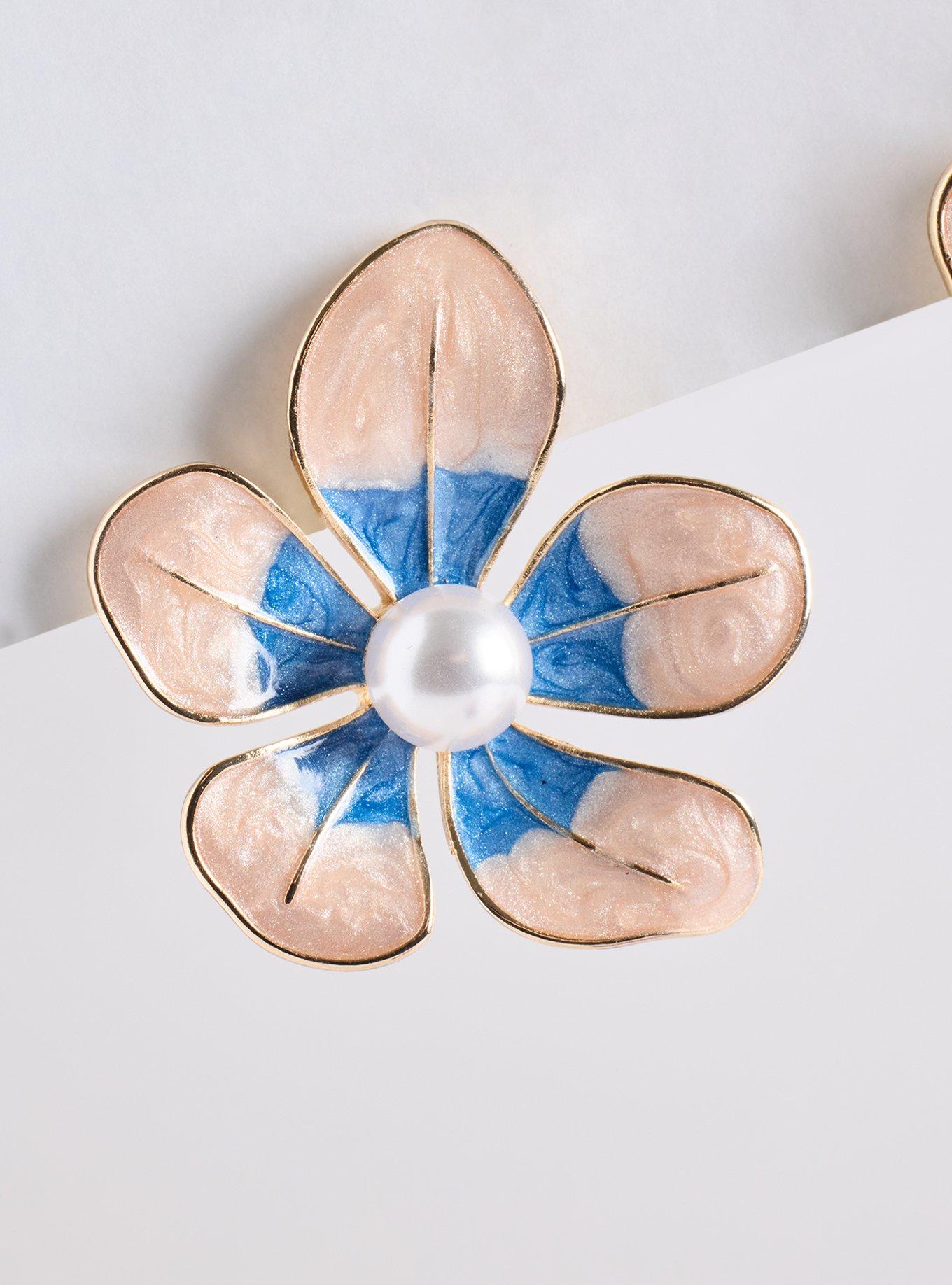 Pearl Floral Statement Stud, , alternate