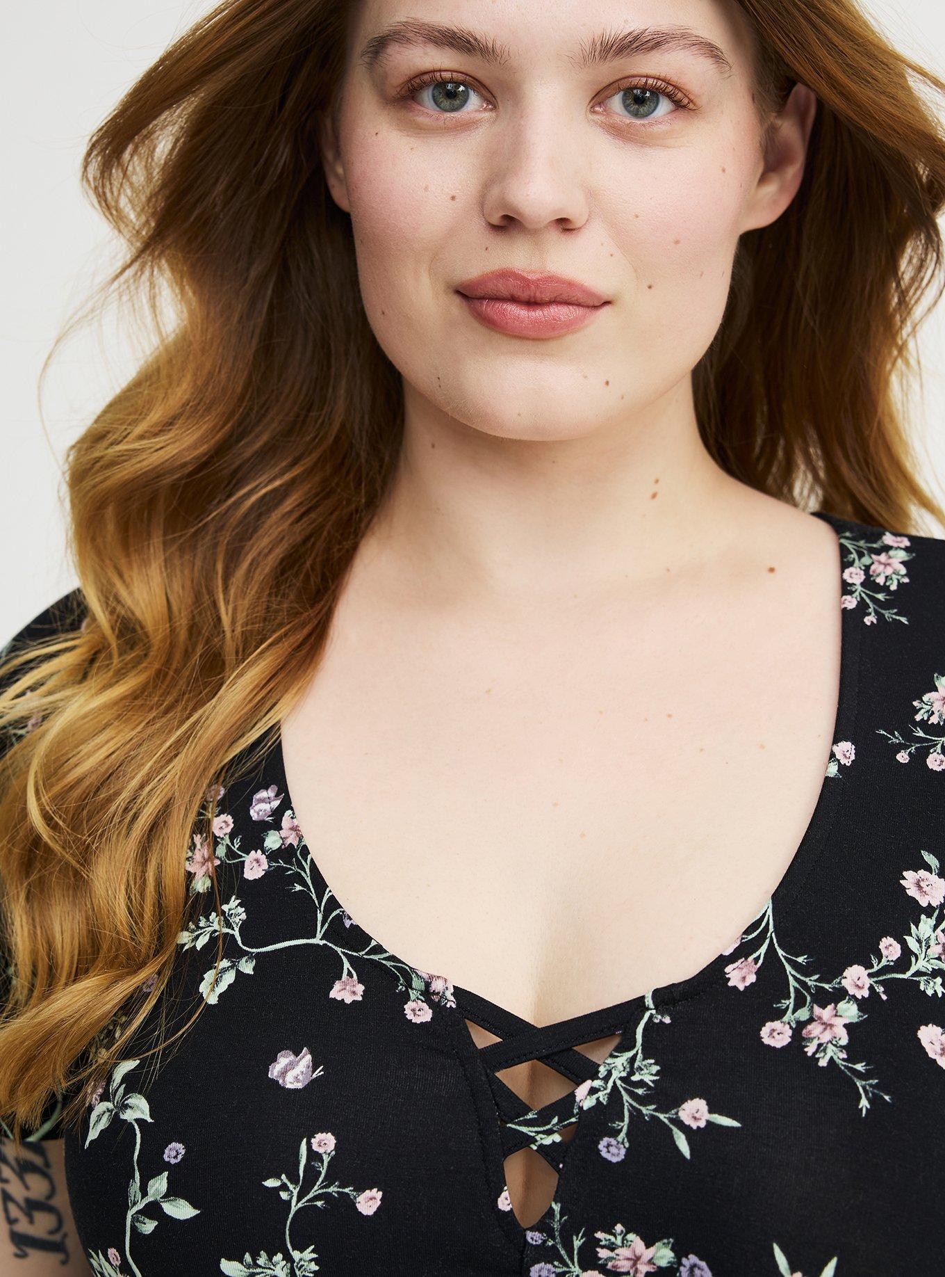 Super Soft Strappy Flutter Sleeve Babydoll Top, CRAWLING FLORAL BLACK, alternate