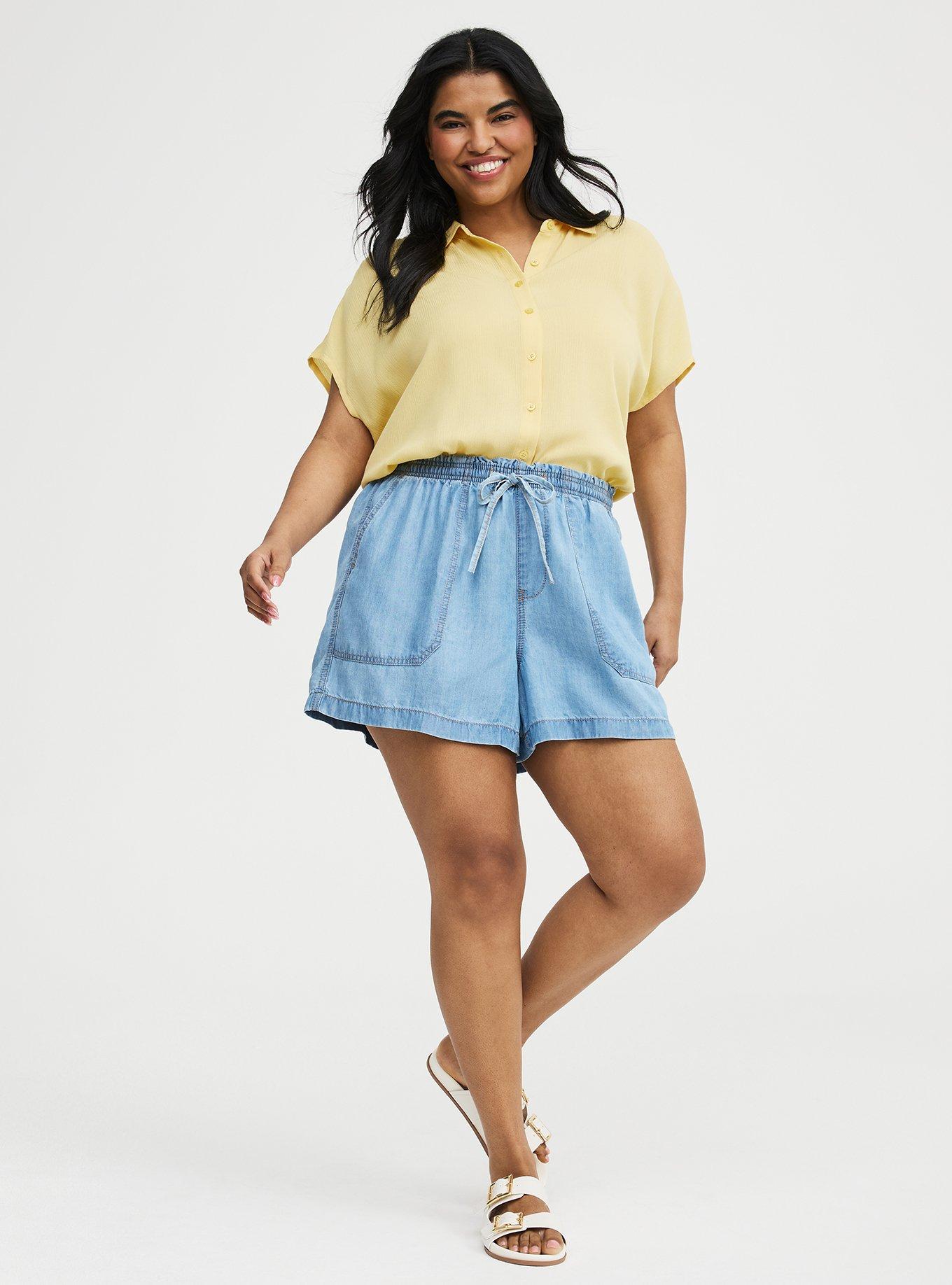 High-Rise Lightweight Denim Short, LIGHT WASH, alternate