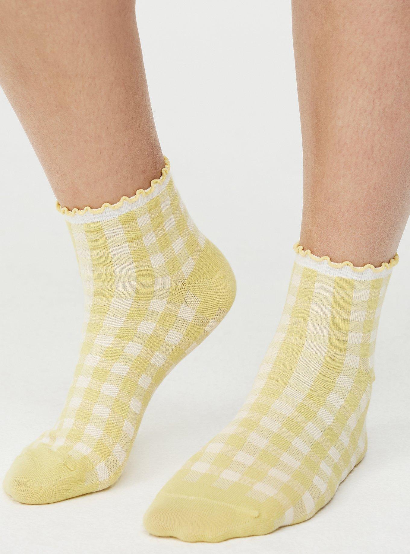 2-Pack Quarter Crew Ruffle Socks, LEMON, alternate