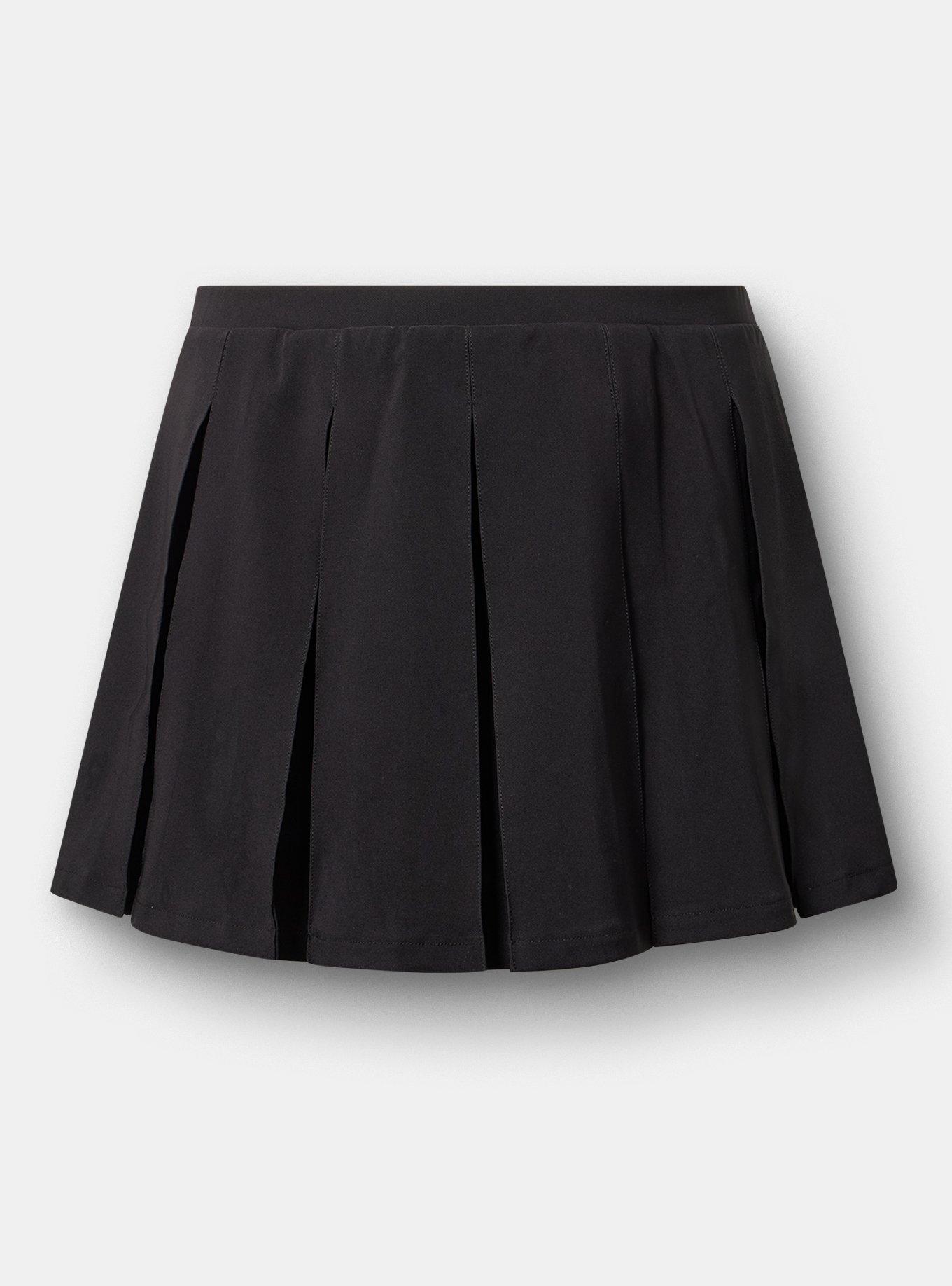 5'' Studio Crepe Box Pleat Skort, DEEP BLACK, flat